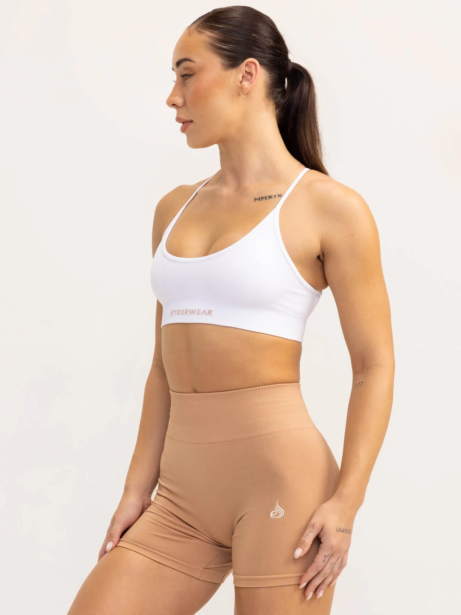 Lift 2.0 Seamless Sports Bra - White Protection Gear