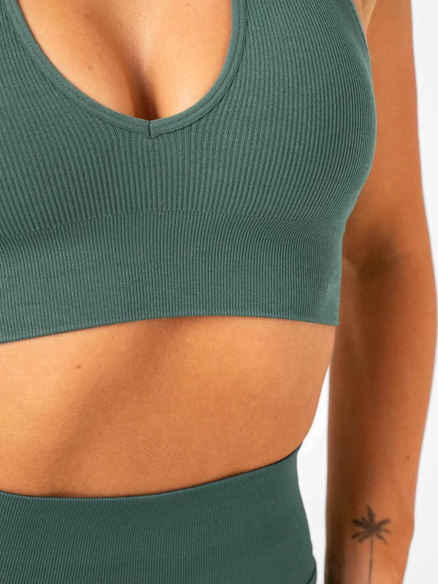 Lift Rib Seamless Halter Sports Bra - Petrol Easy Wear