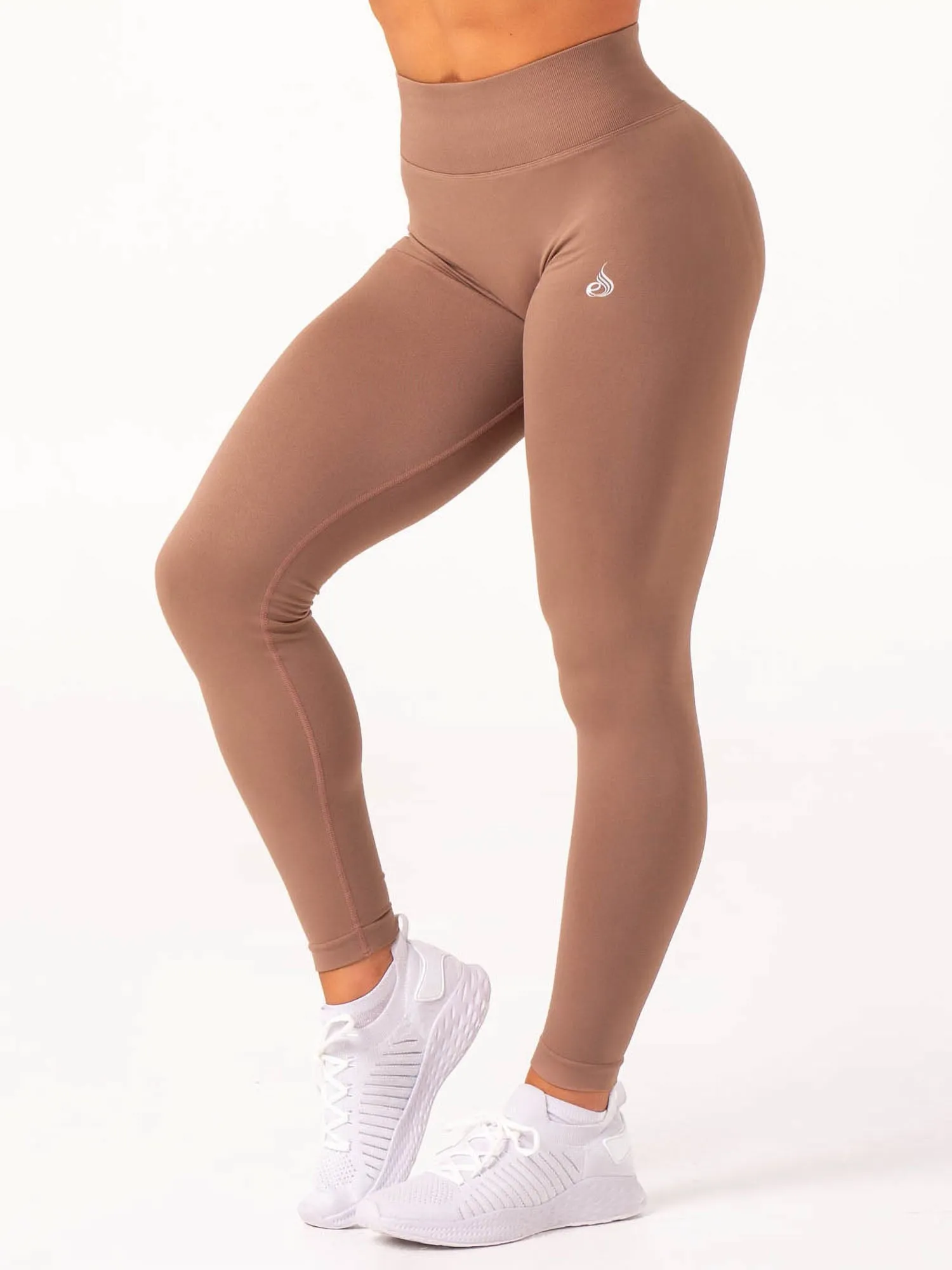 Lift Scrunch Leggings - Almond Light feel fabric