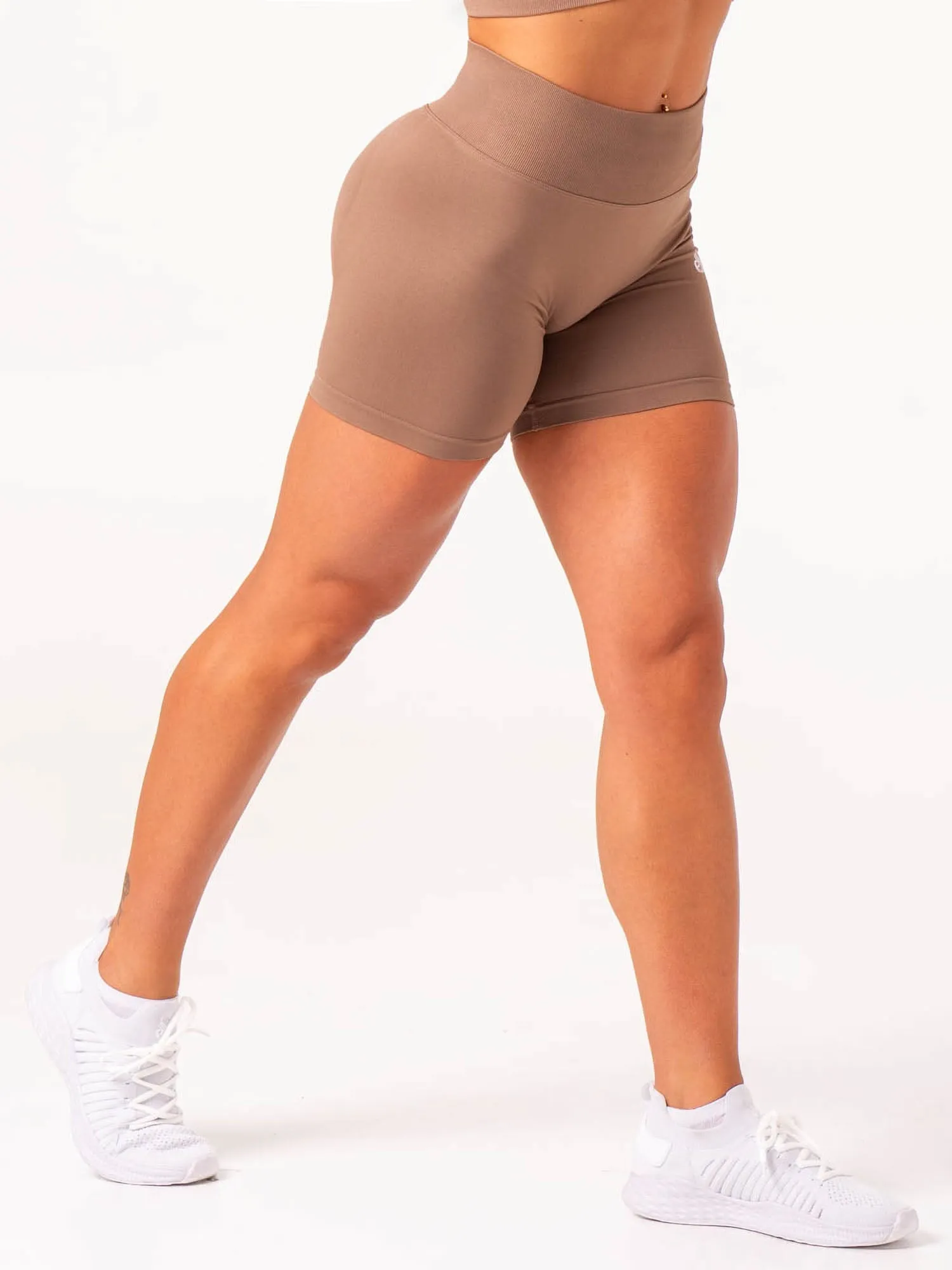 Lift Scrunch Shorts - Almond crossfit gear