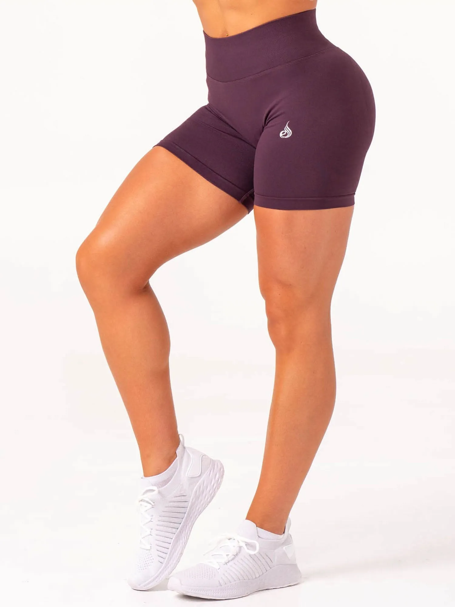 Lift Scrunch Shorts - Plum night date