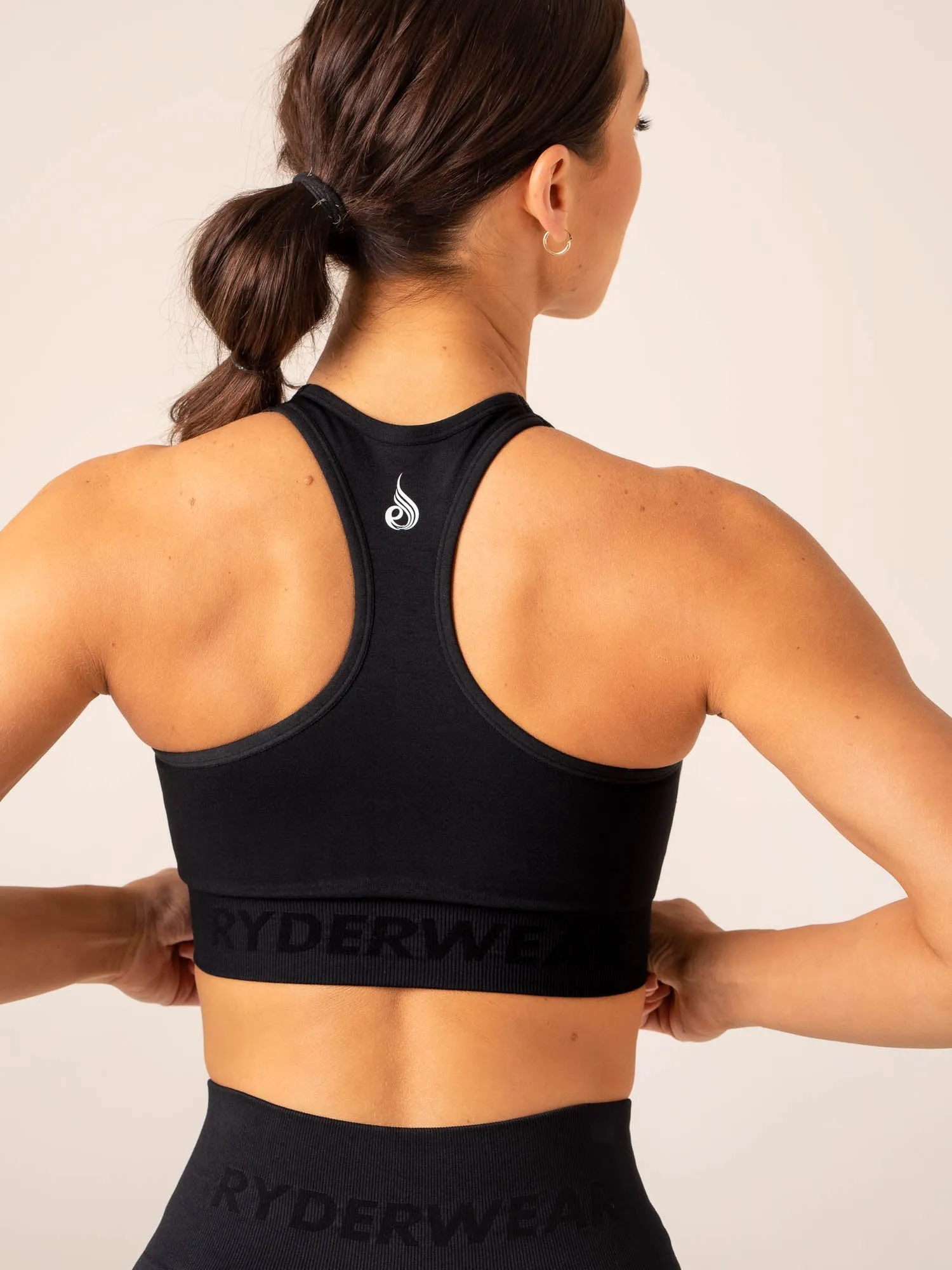 Lift Seamless High Neck Sports Bra - Black Performance Boost