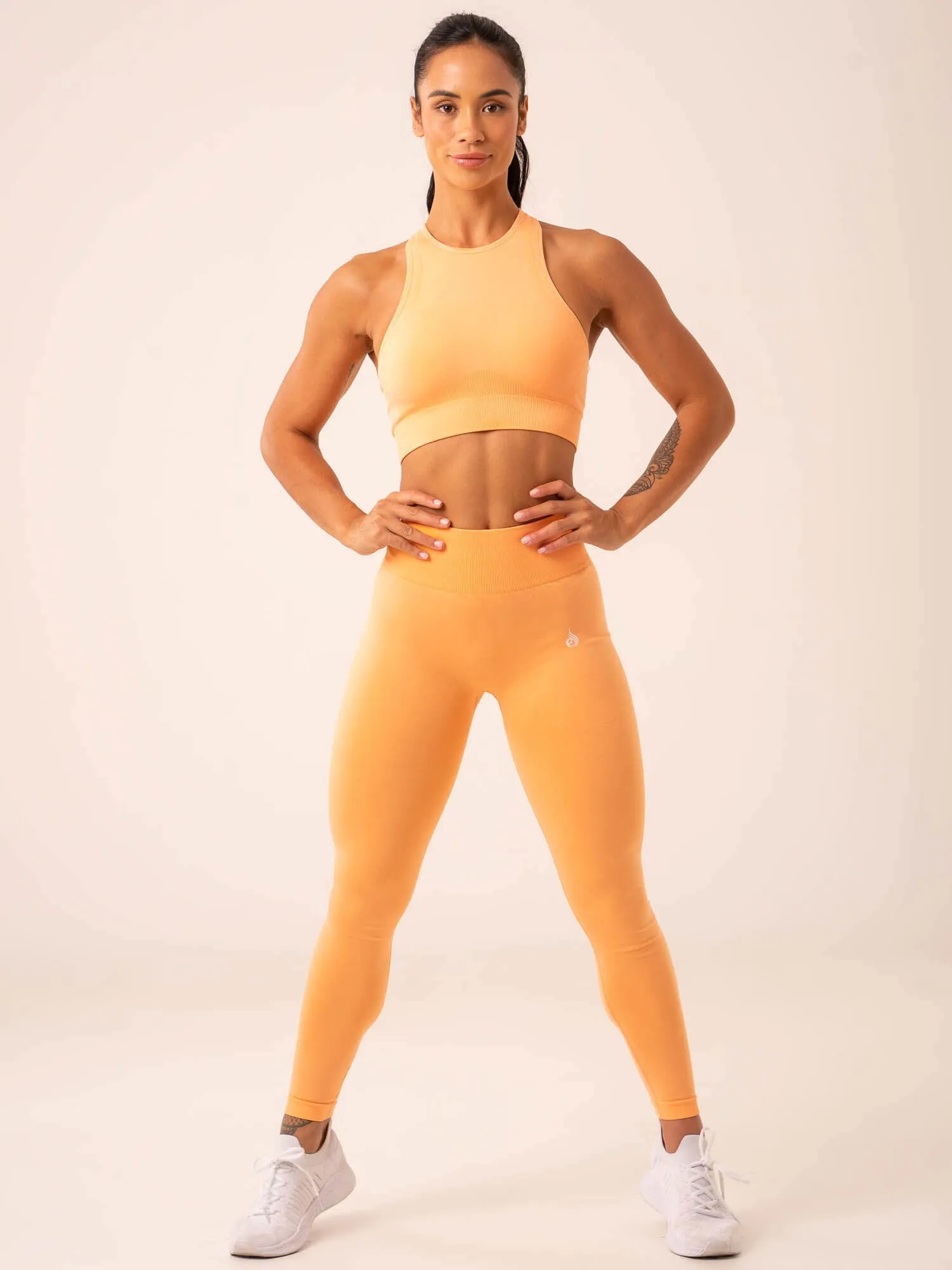 Lift Seamless High Neck Sports Bra - Mango Free Move