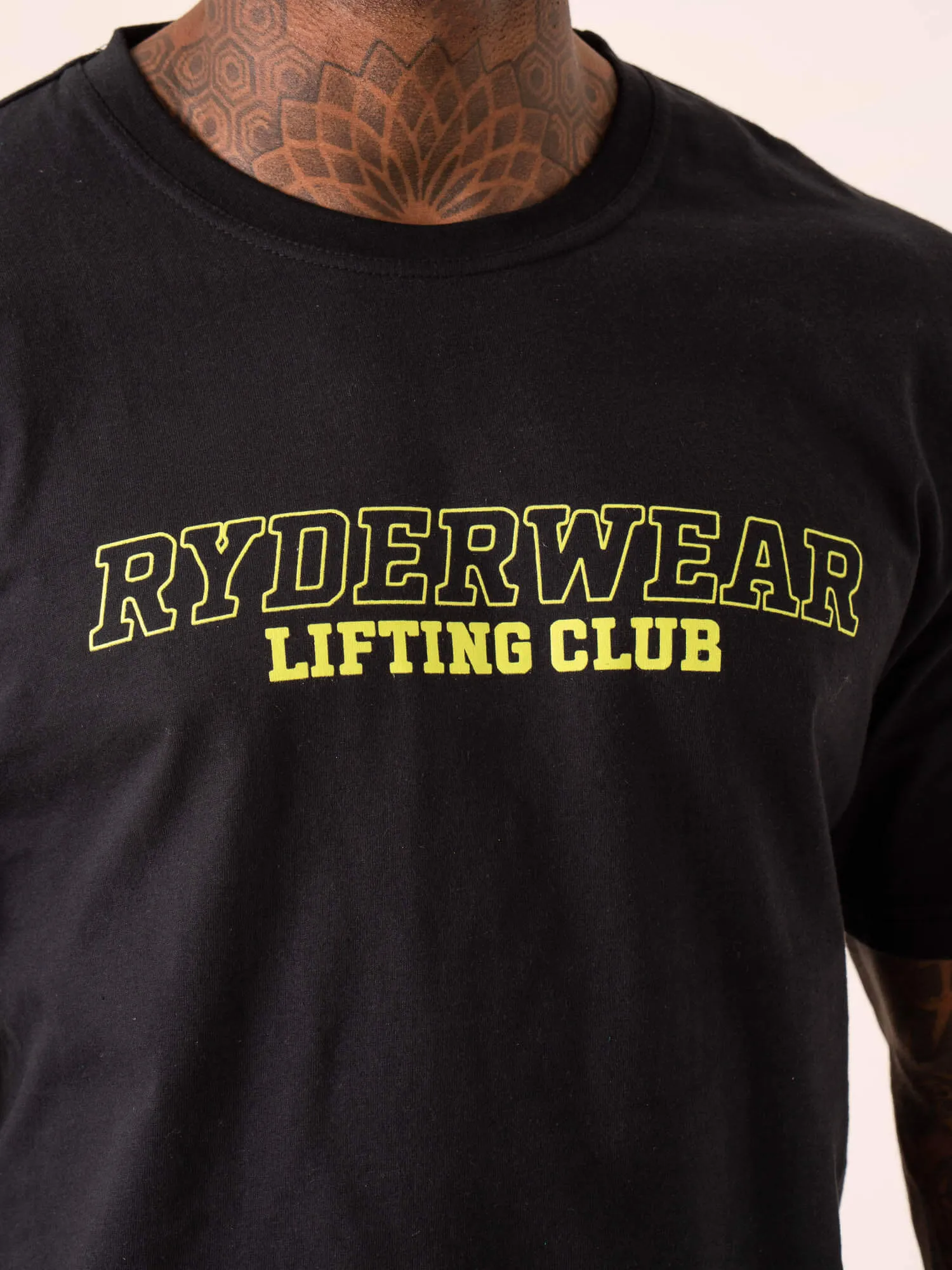Lifting Club T-Shirt - Black relaxed fit