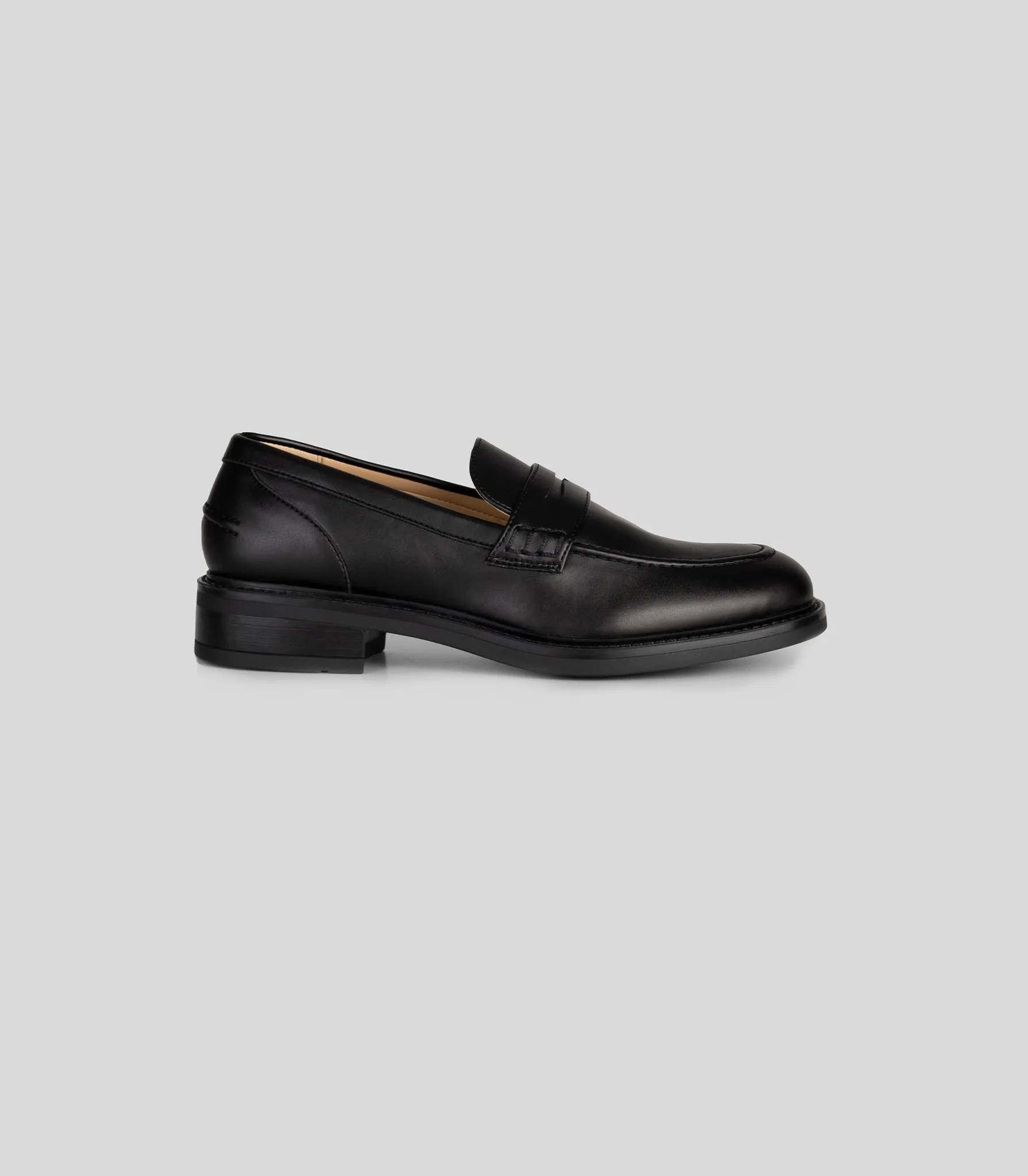 Loafer in Black from Solari Milano hybrid wear