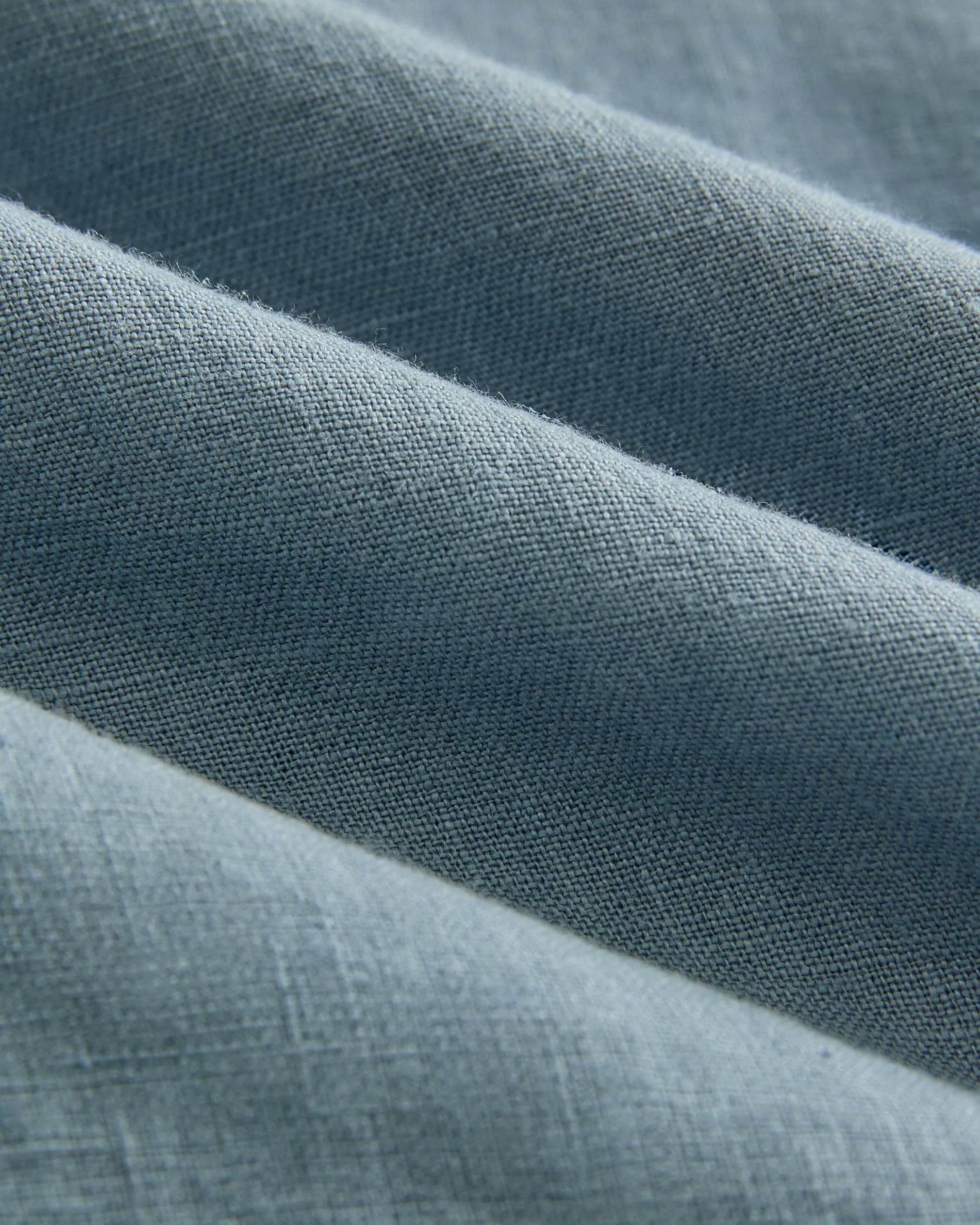 Men's Accord Shirt in Garment Dyed Linen Fine craft
