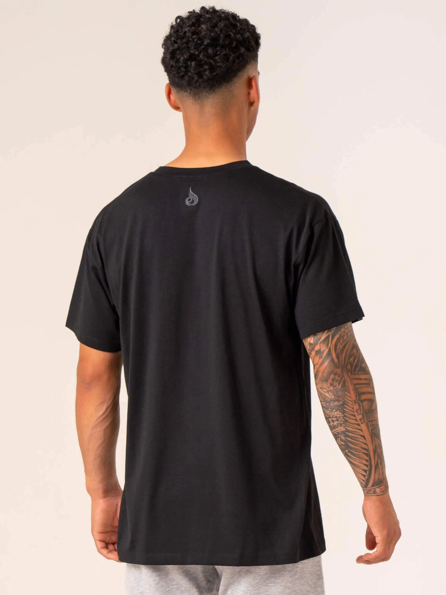 Men's Collegiate T-Shirt - Black urban edge