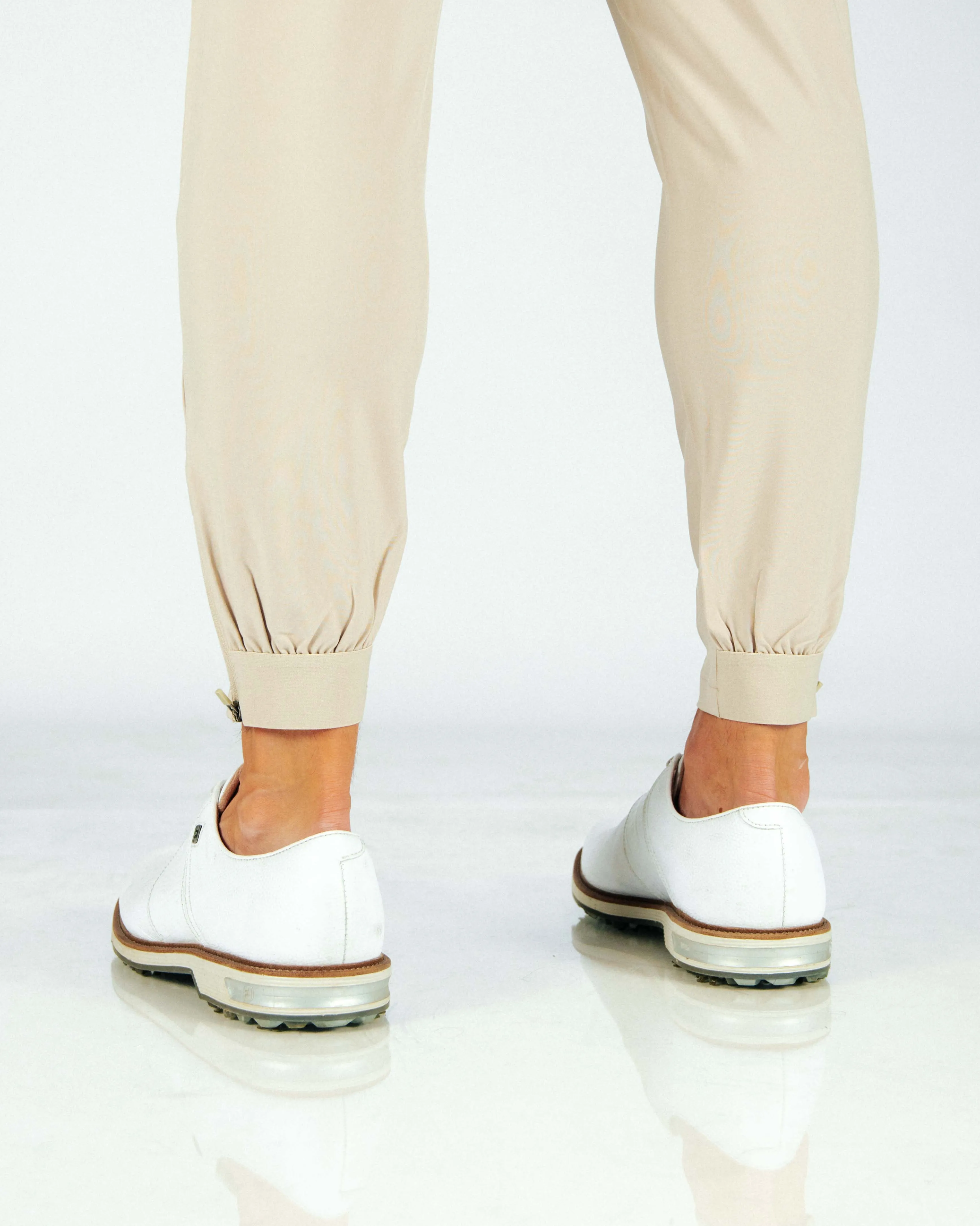 Men's Light Khaki Golf Jogger wrinkle free