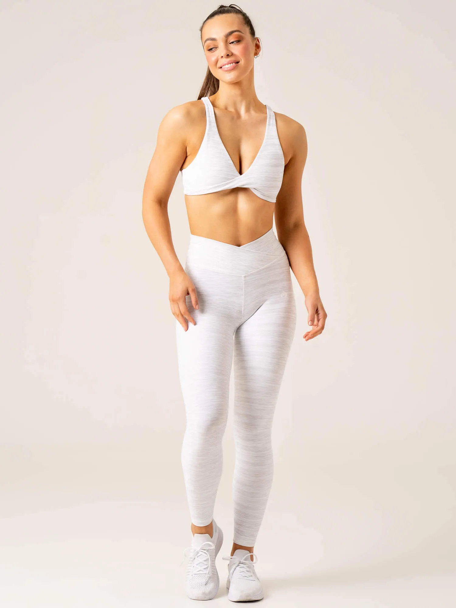 Momentum Cross Over Scrunch Leggings - Snow Grey Marl Layer ready