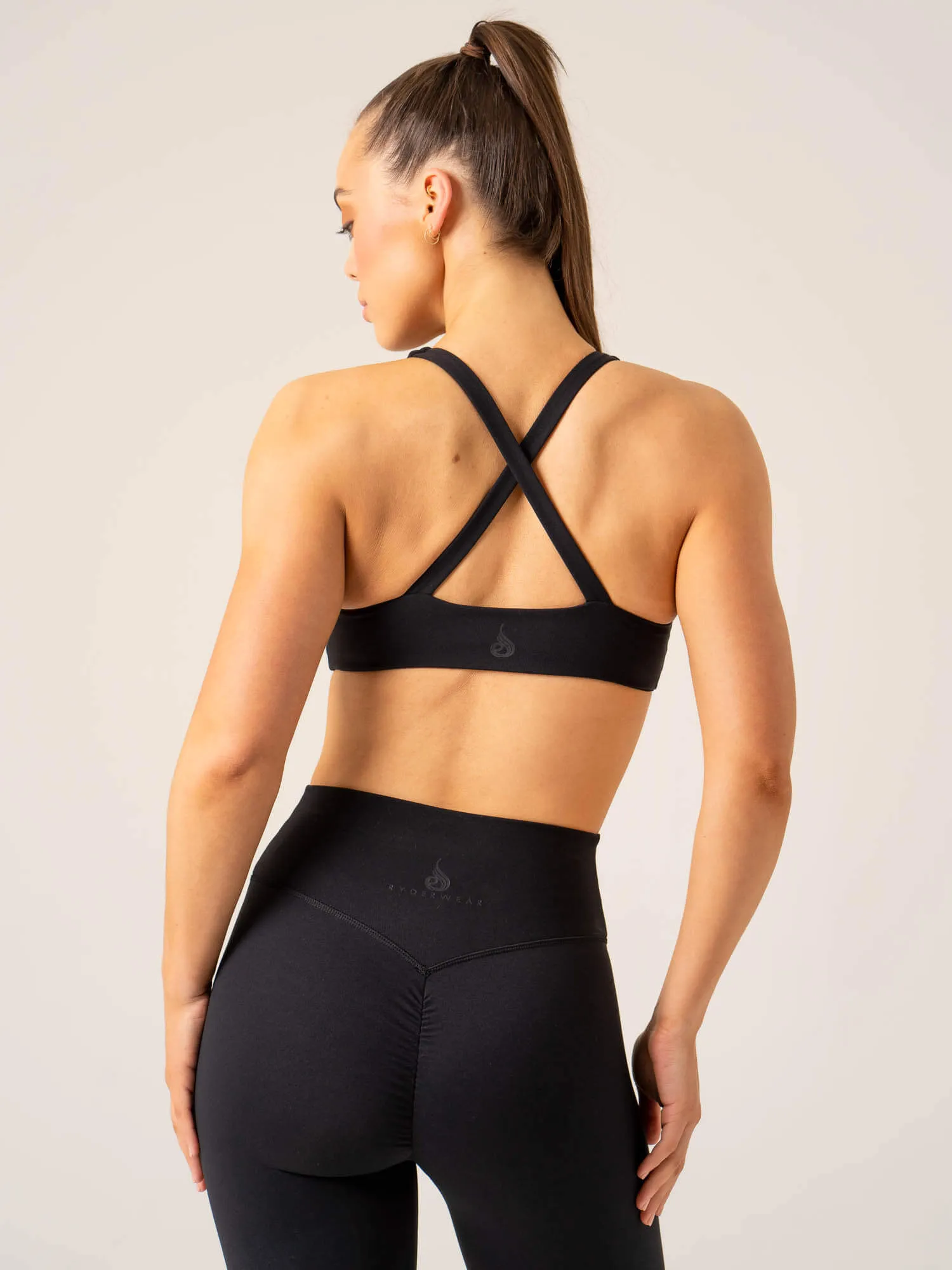 Momentum Twist Sports Bra - Black Tight Support