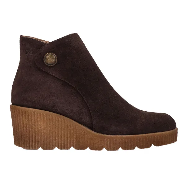 Nassima Women's Madona Chocolate move more