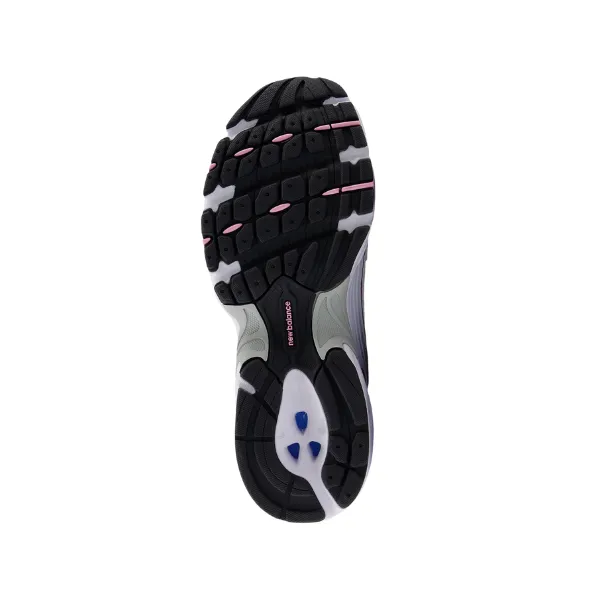 New Balance Unisex 530 White/Pink mood boost