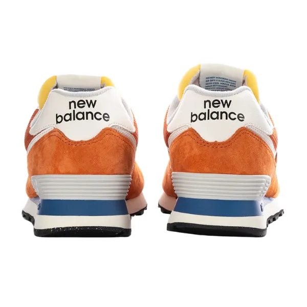 New Balance Unisex's 574 Infield Clay/Sea Salt foot friend