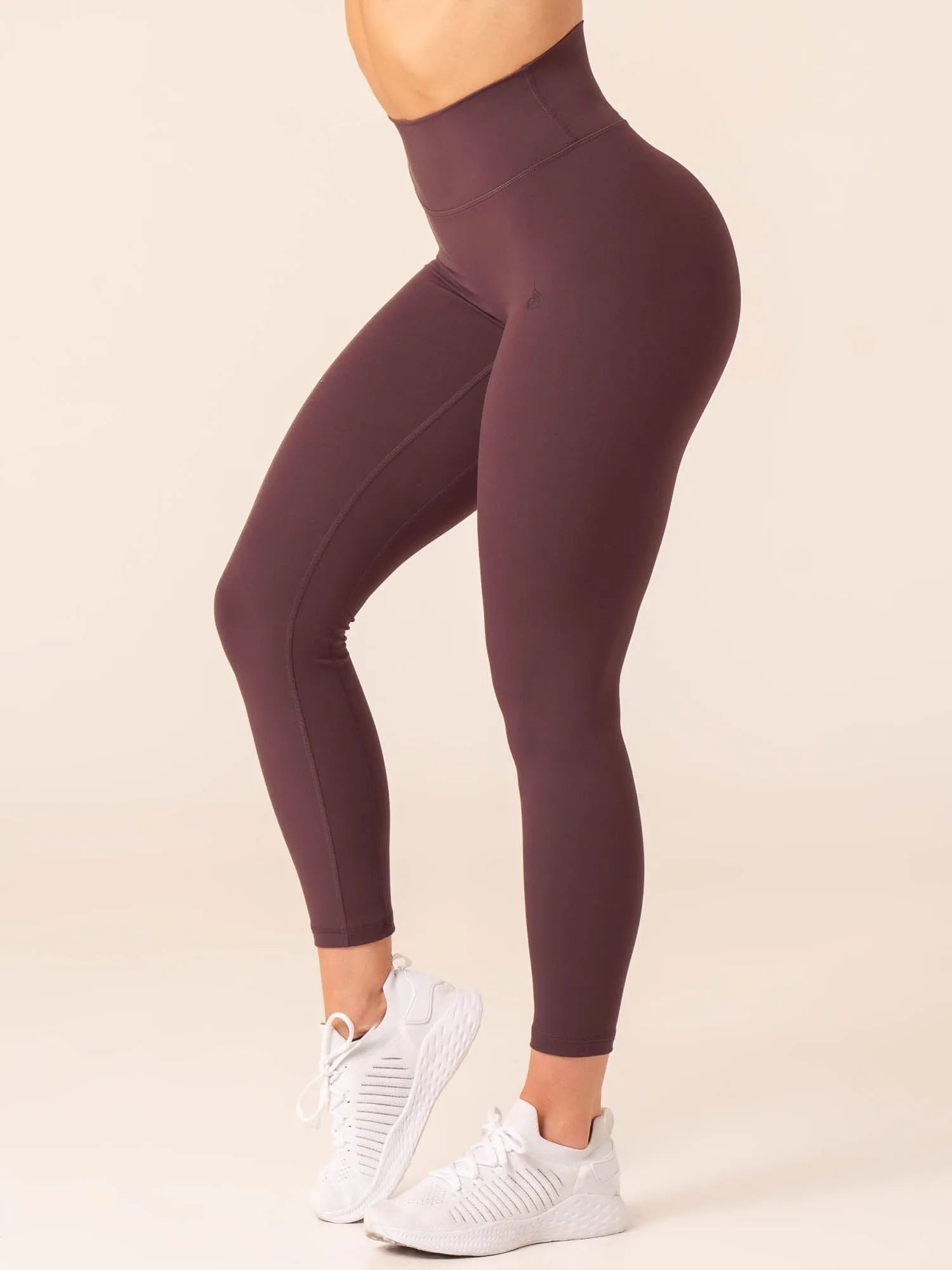 NKD High Waisted Scrunch Leggings - Plum Running essentials