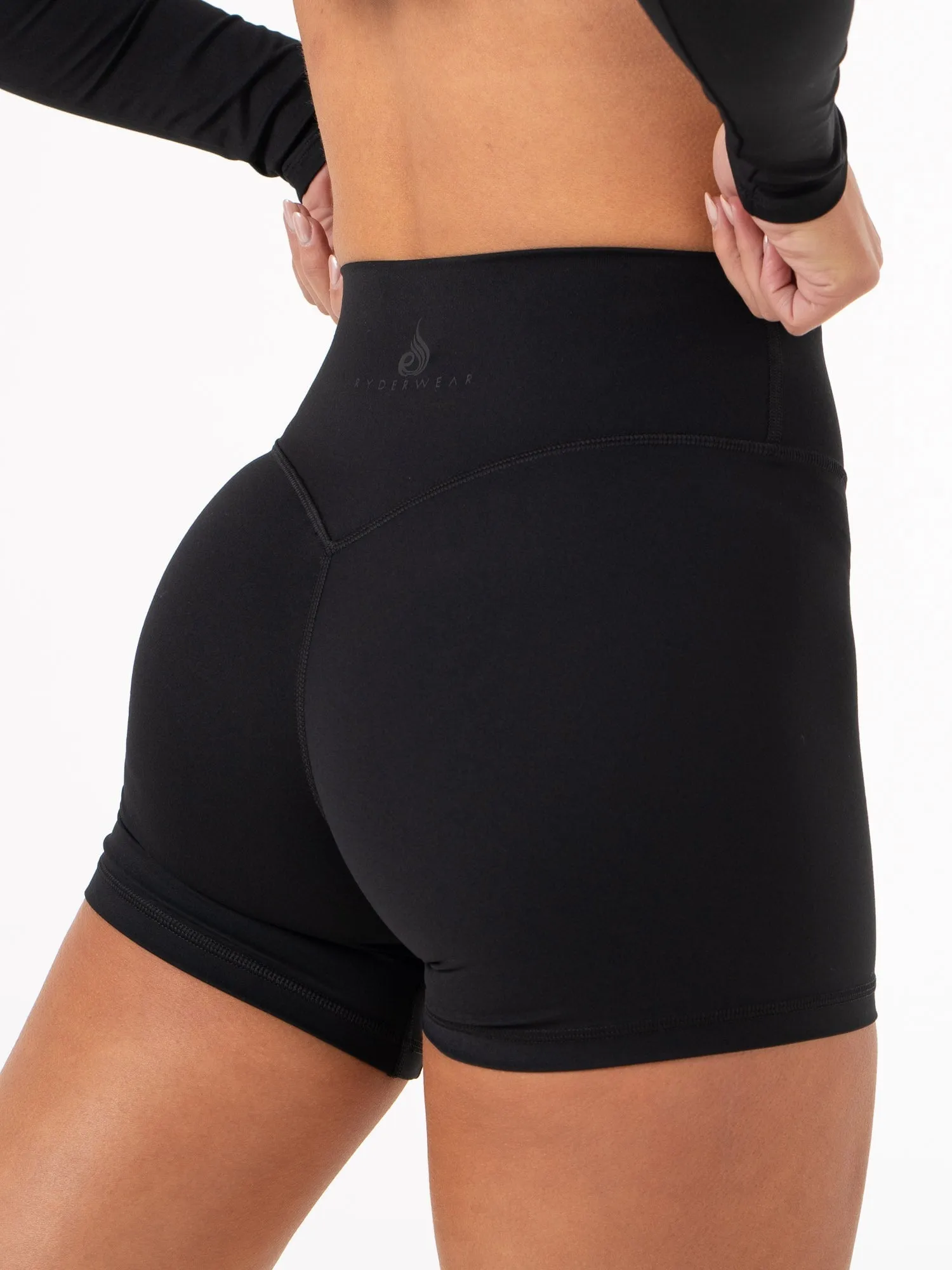 NKD High Waisted Shorts - Black thermal regulation