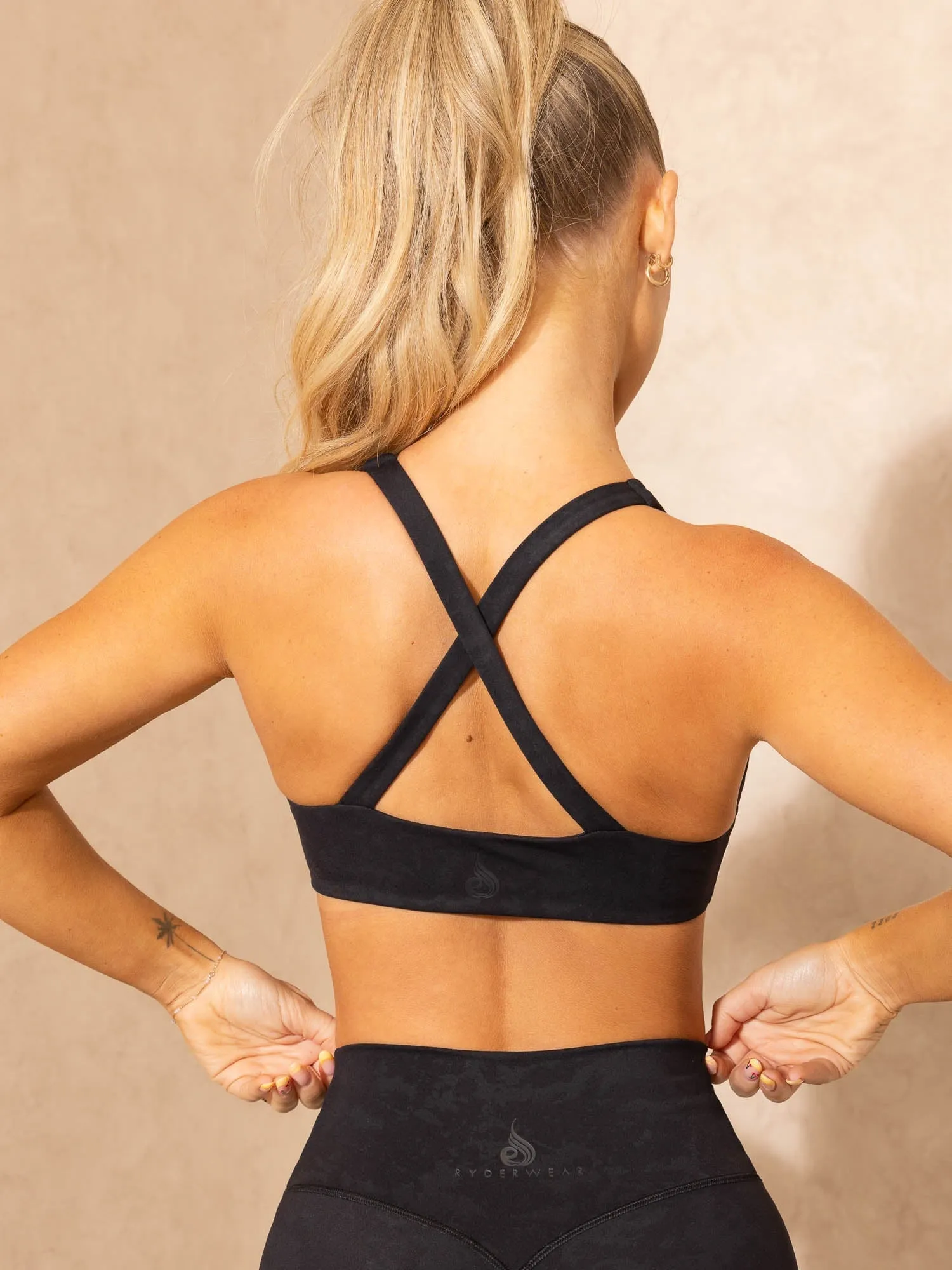 NKD Stonewash Twist Sports Bra - Black Stonewash Body Fit