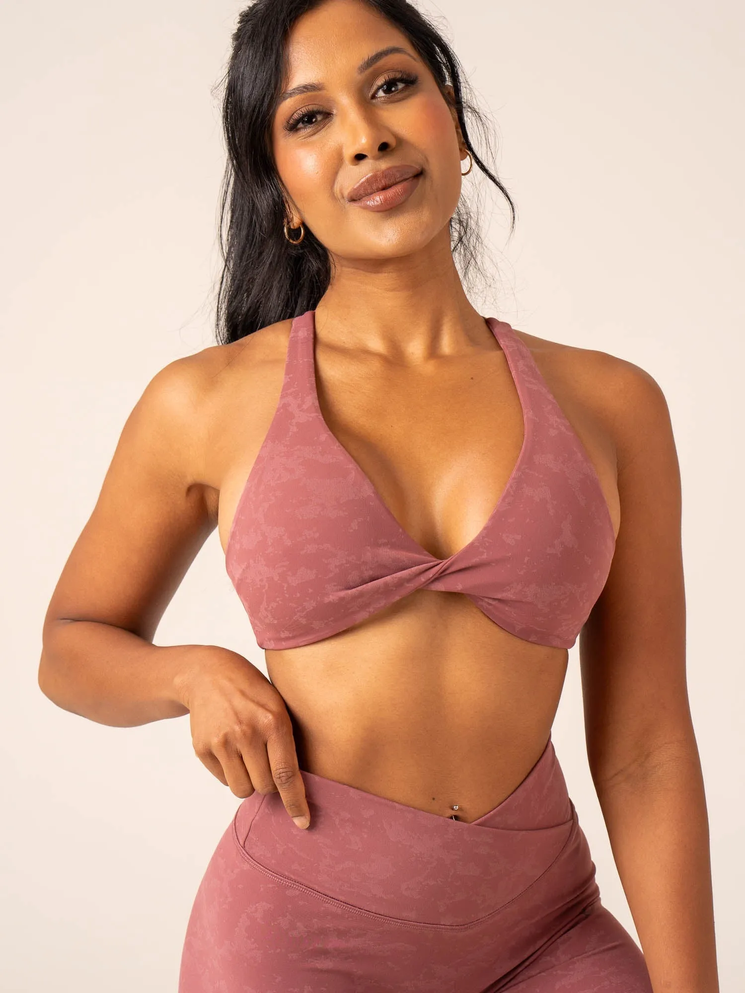 NKD Stonewash Twist Sports Bra - Boysenberry Stonewash Long Wear