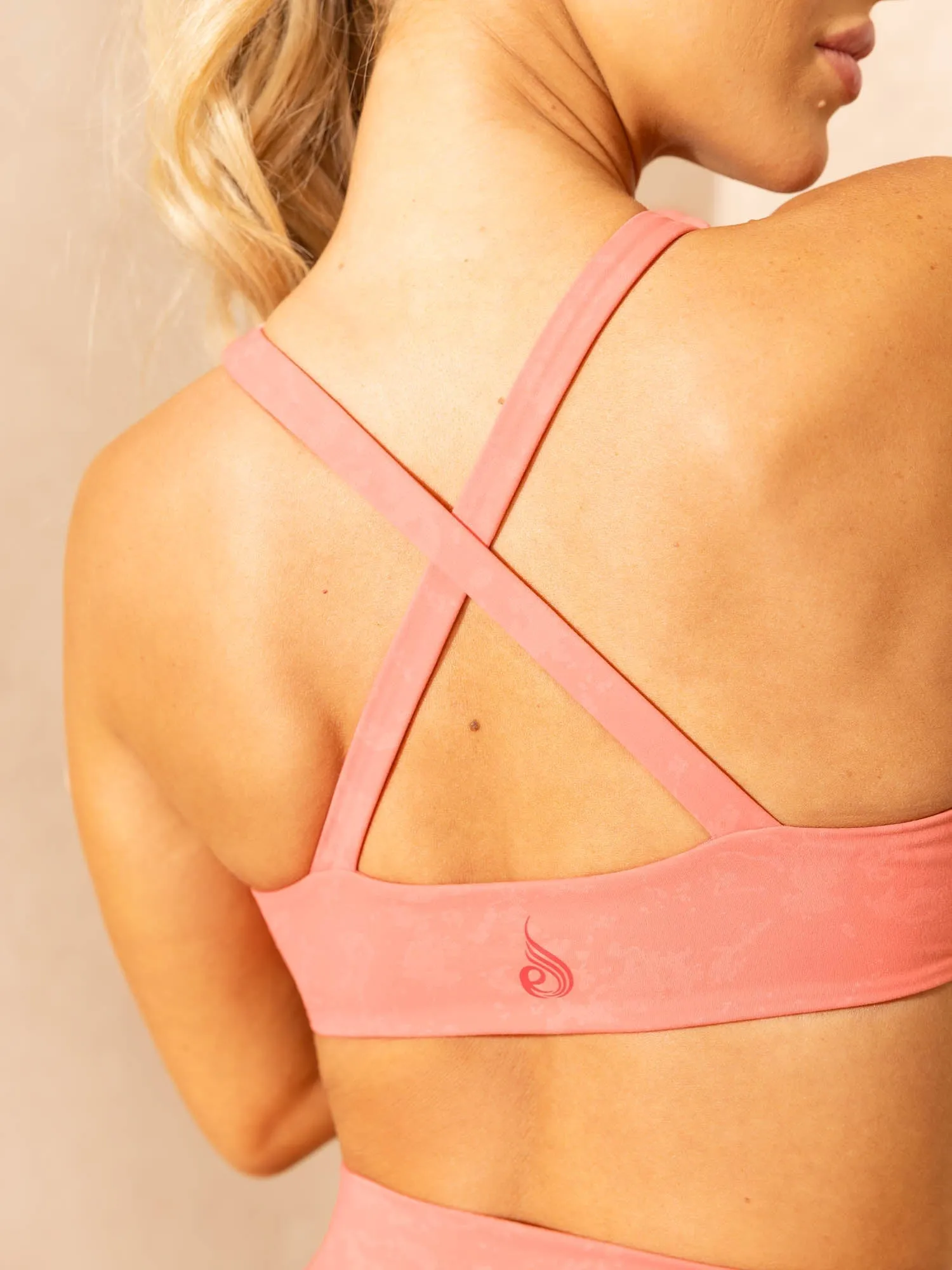 NKD Stonewash Twist Sports Bra - Coral Stonewash Stable Fit