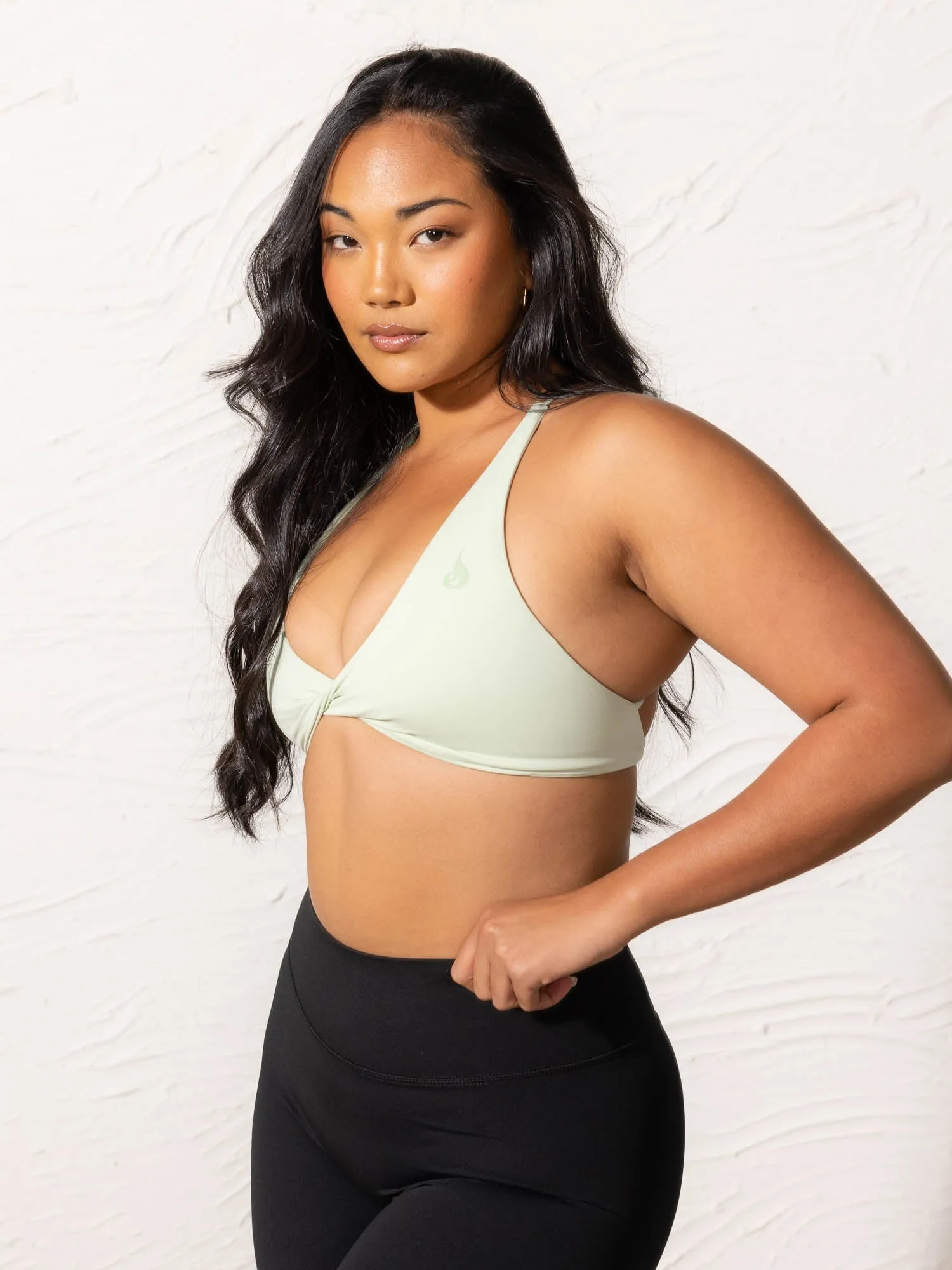 NKD Twist Sports Bra - Cucumber Double Layer