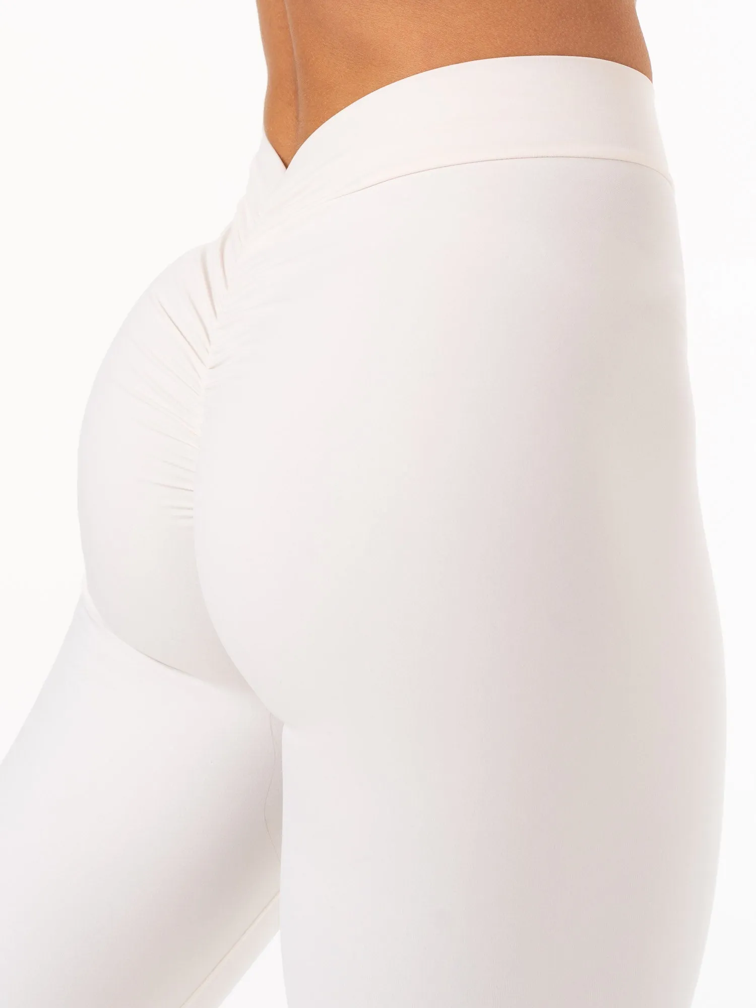 NKD V Scrunch Leggings - Ivory Fitness gear