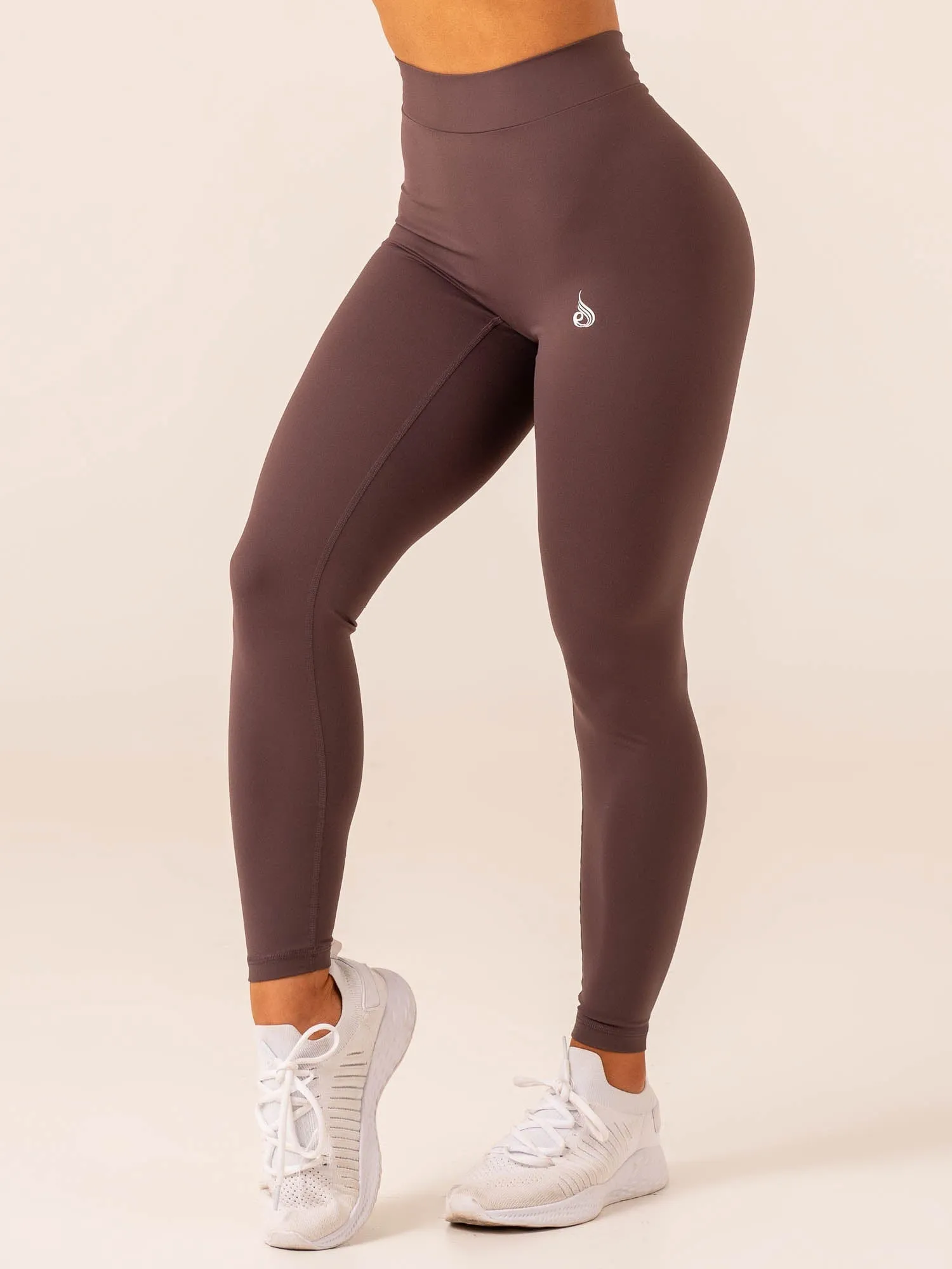 NKD V Scrunch Leggings - Plum Soft grip
