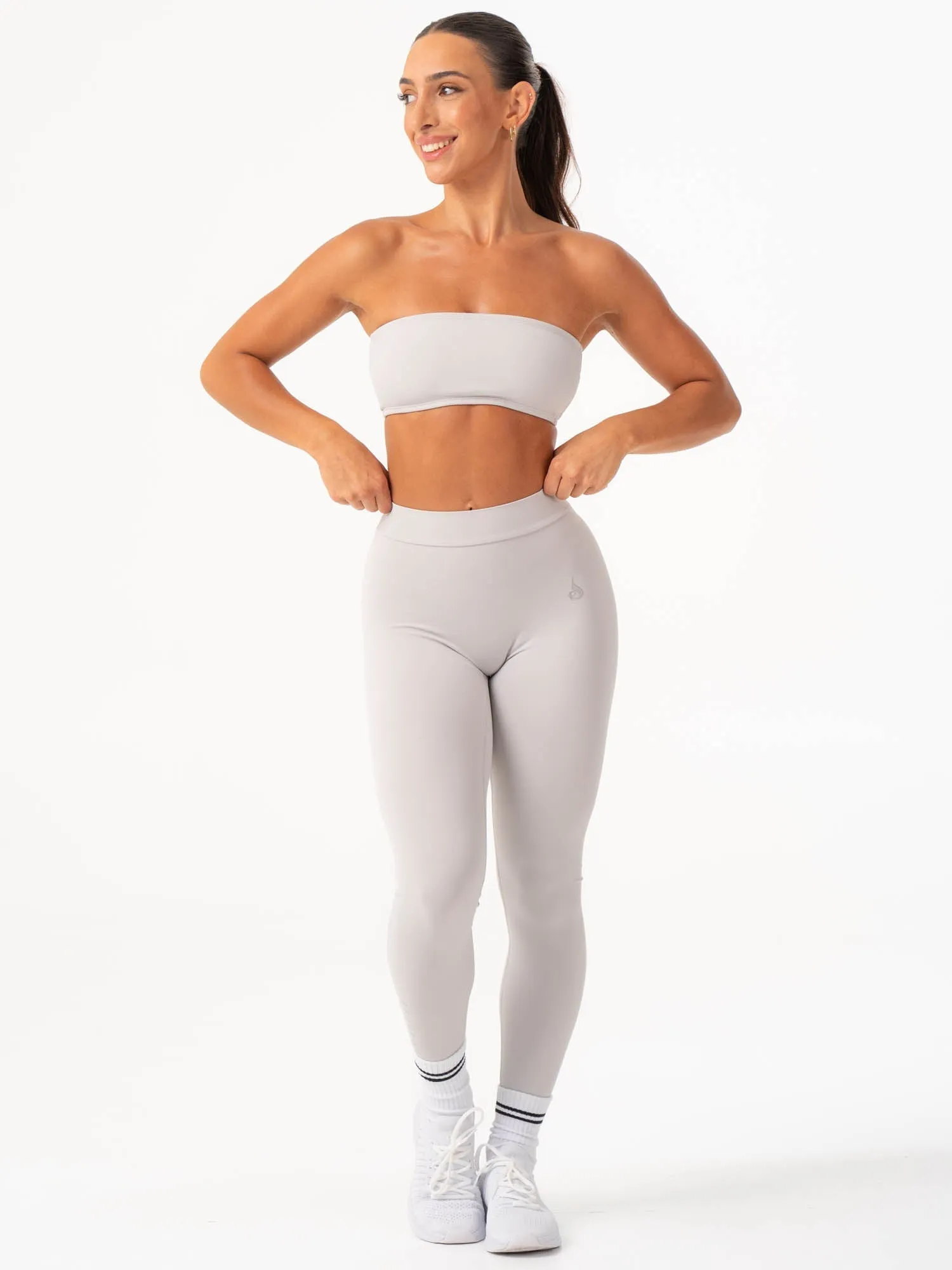 NKD V Scrunch Leggings - Sugar Dust Fit for all