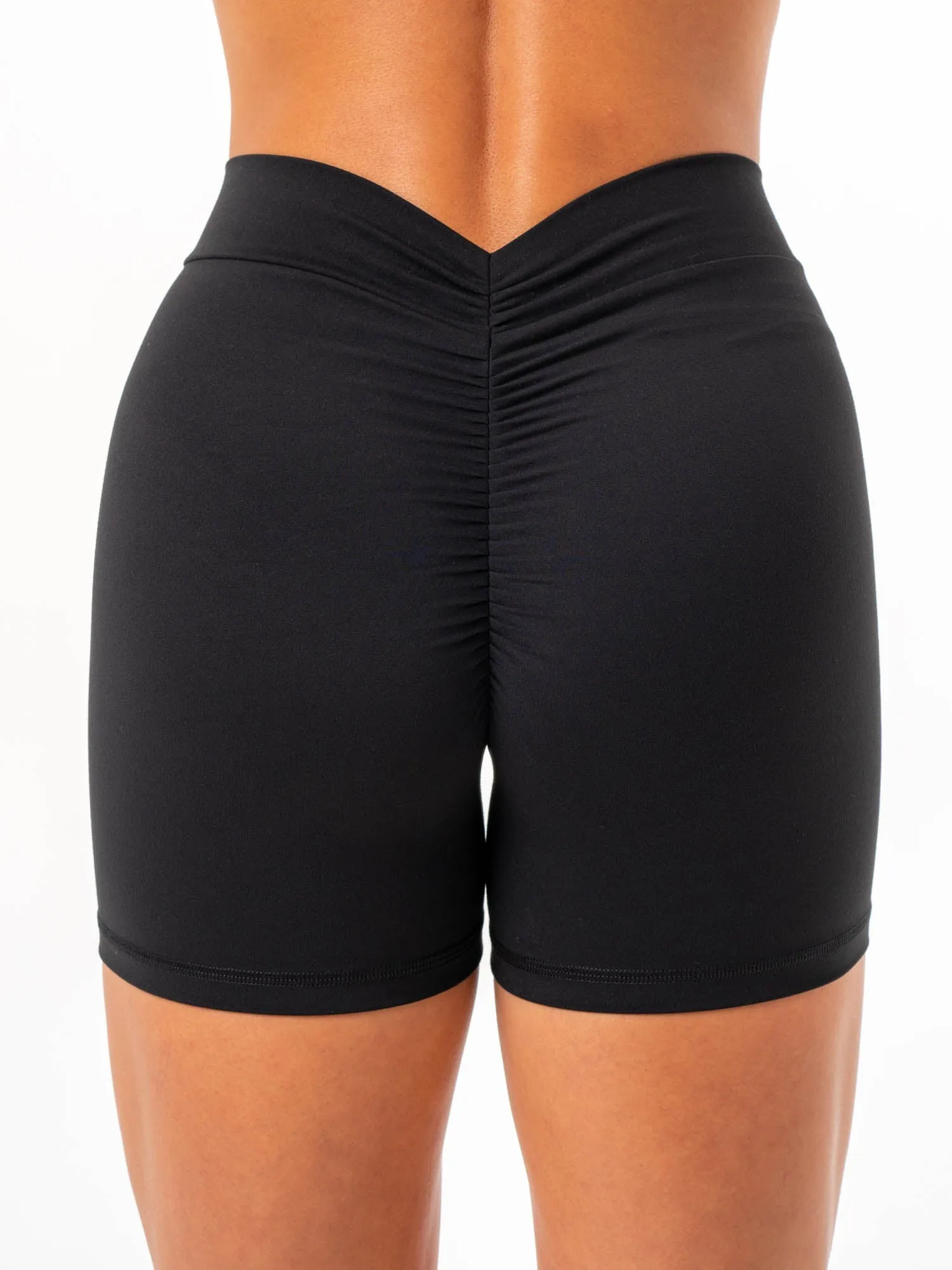 NKD V Scrunch Shorts - Black quick dry