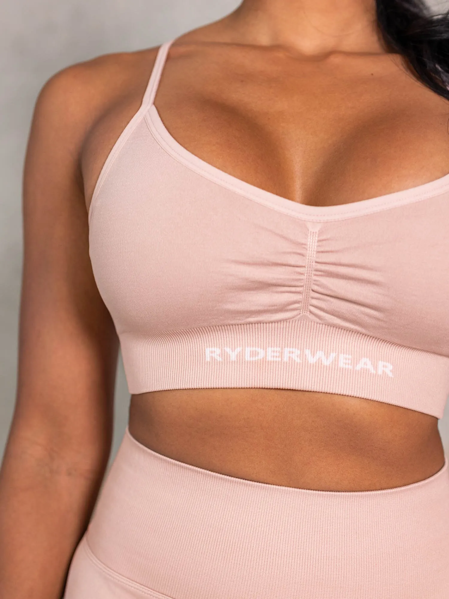 NRG Seamless Sports Bra - Biscotti fashion detail