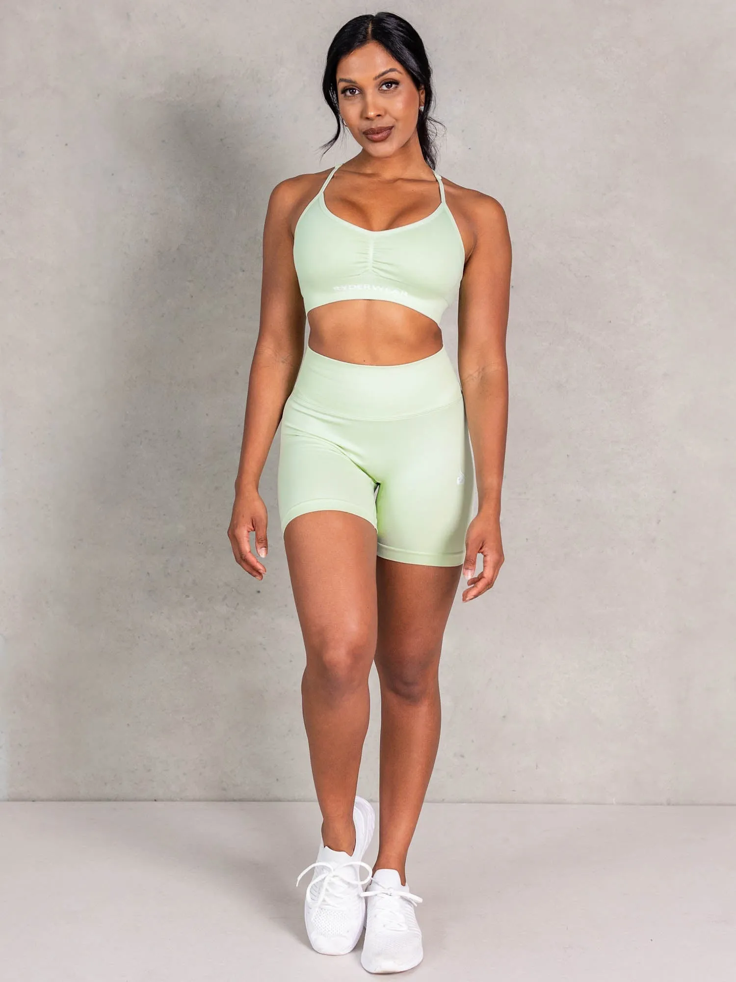 NRG Seamless Sports Bra - Matcha Fitted Comfort