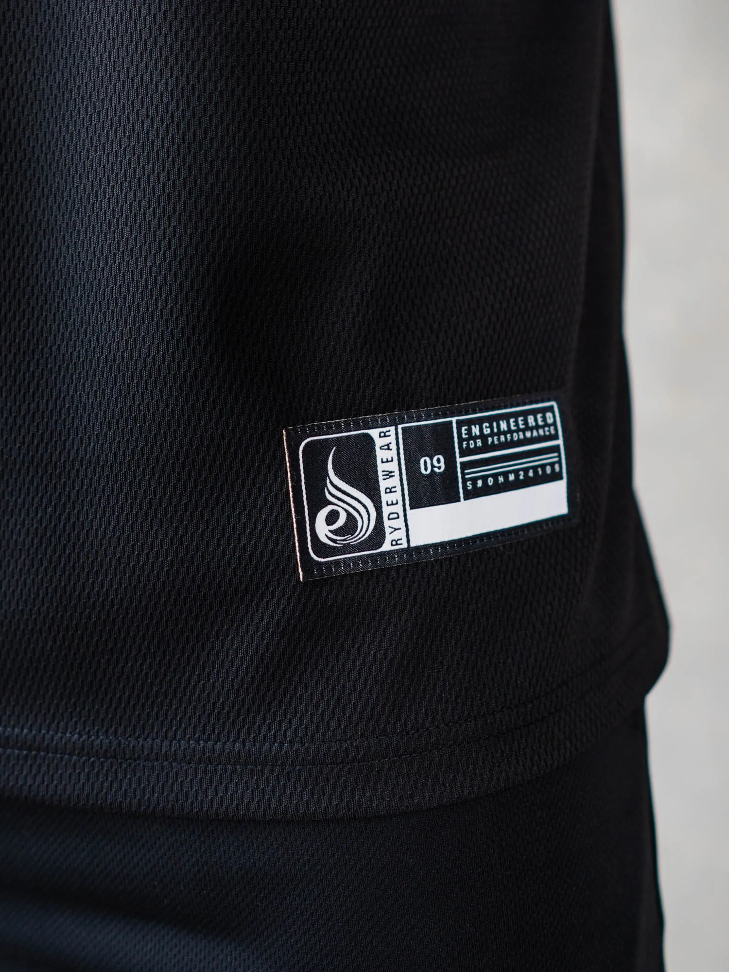 Octane Mesh Jersey - Black light touch