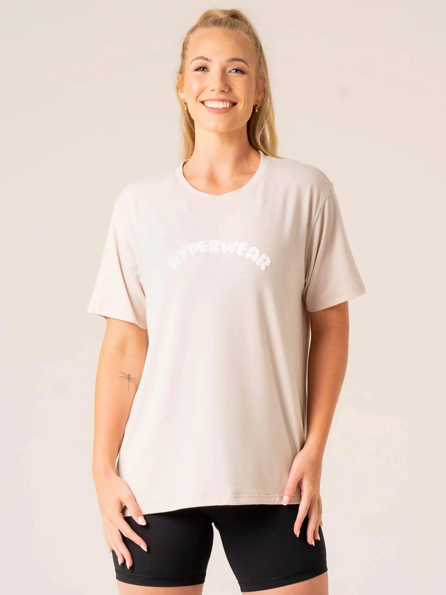 Off Side Longline T-Shirt - Chalk casual vibe
