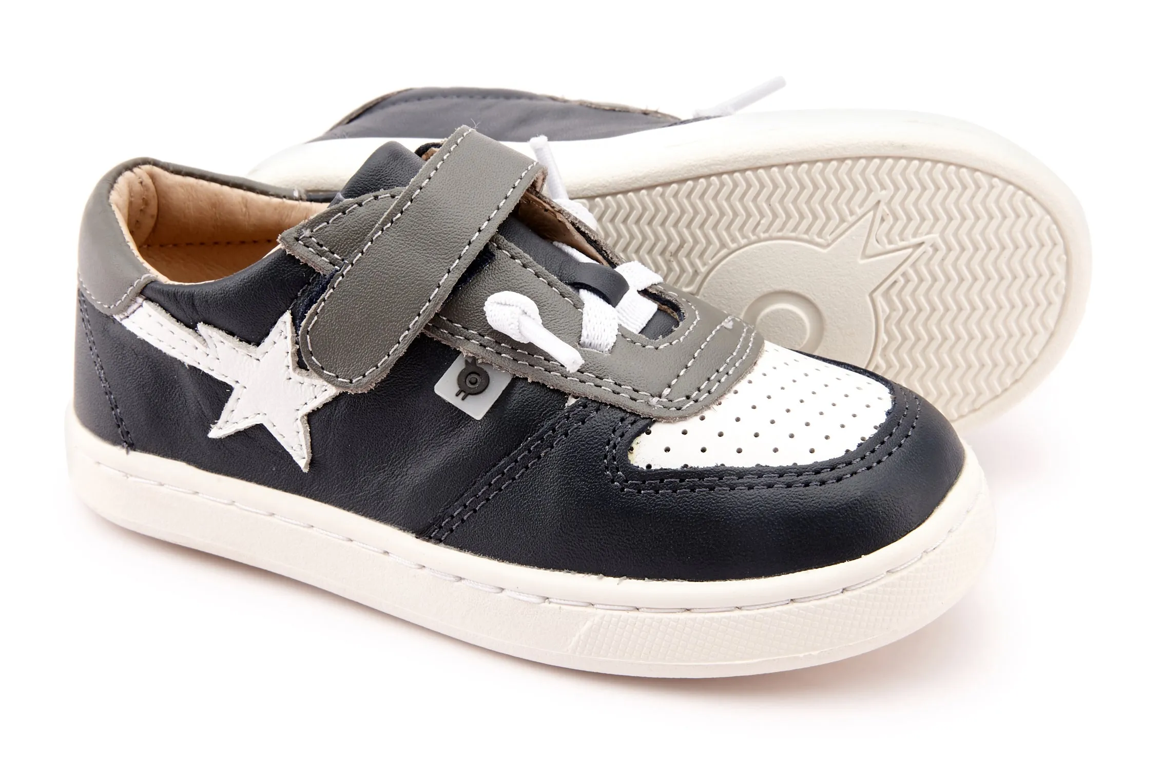 Old Soles Boy's 6135 Runsky Sneakers - Navy/Snow/Grey street light