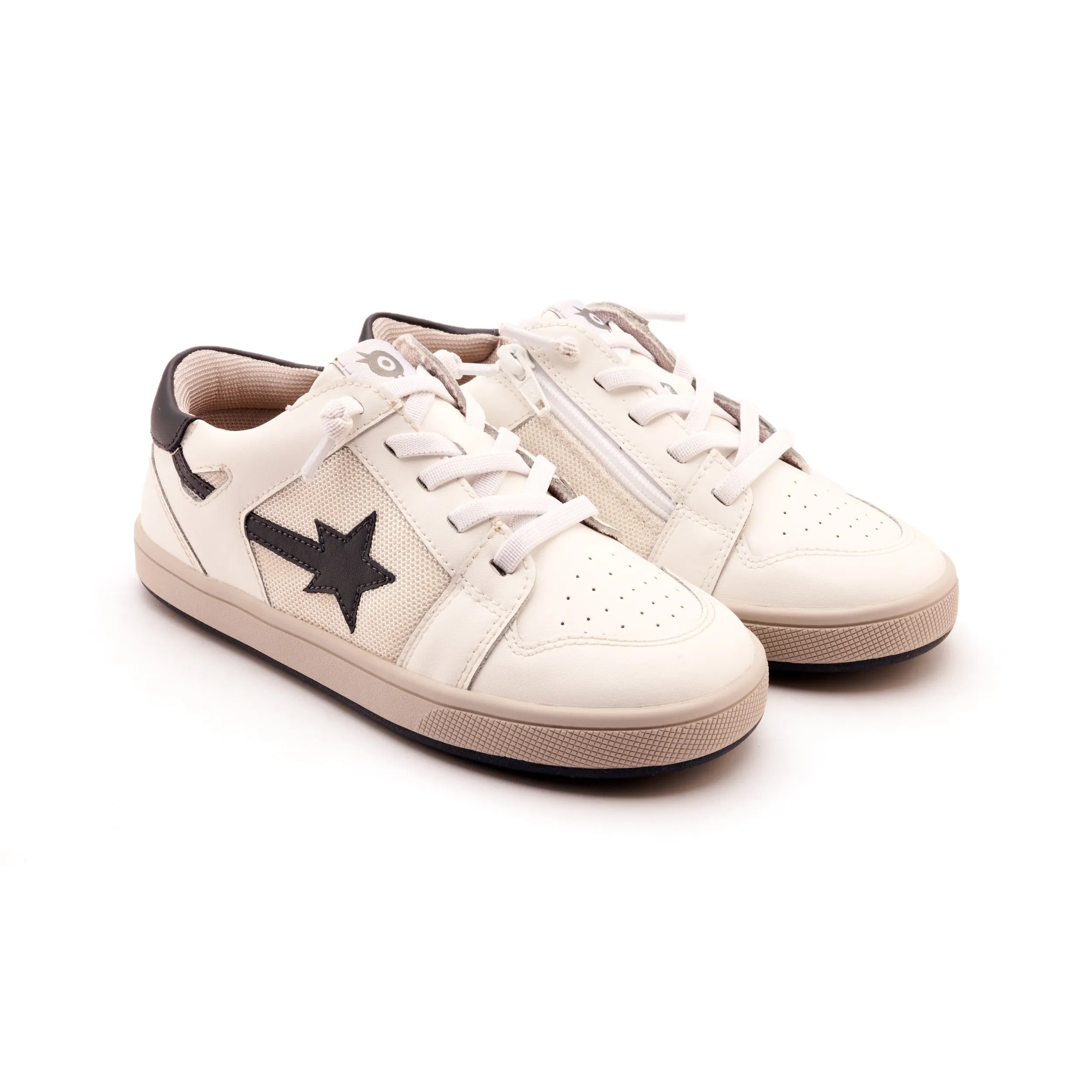 Old Soles Boy's and Girl's Star Runner Casual Shoes - Snow / Navy / Gris go outside