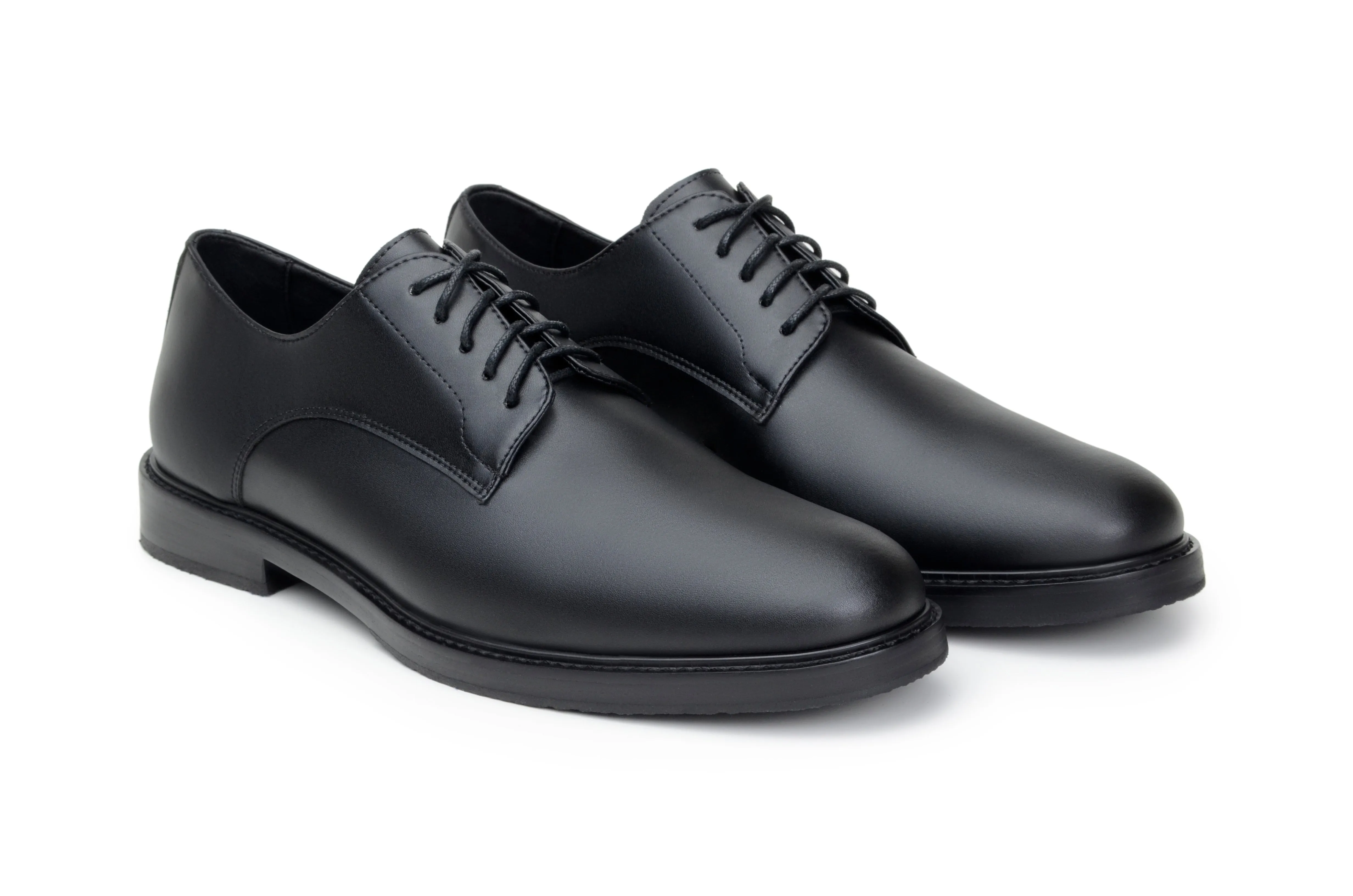Olof Derby in Black from Green Laces tone down