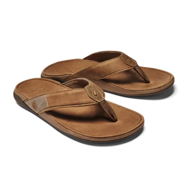 Olukai Men's Tuahine Toffee pool mood