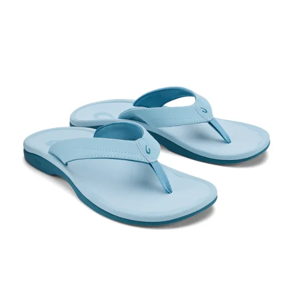 Olukai Women's Ohana Misty Blue leg relax