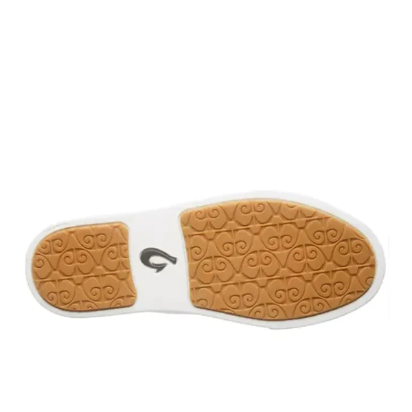 OluKai Women's Pehuea LI White/White flexible grip