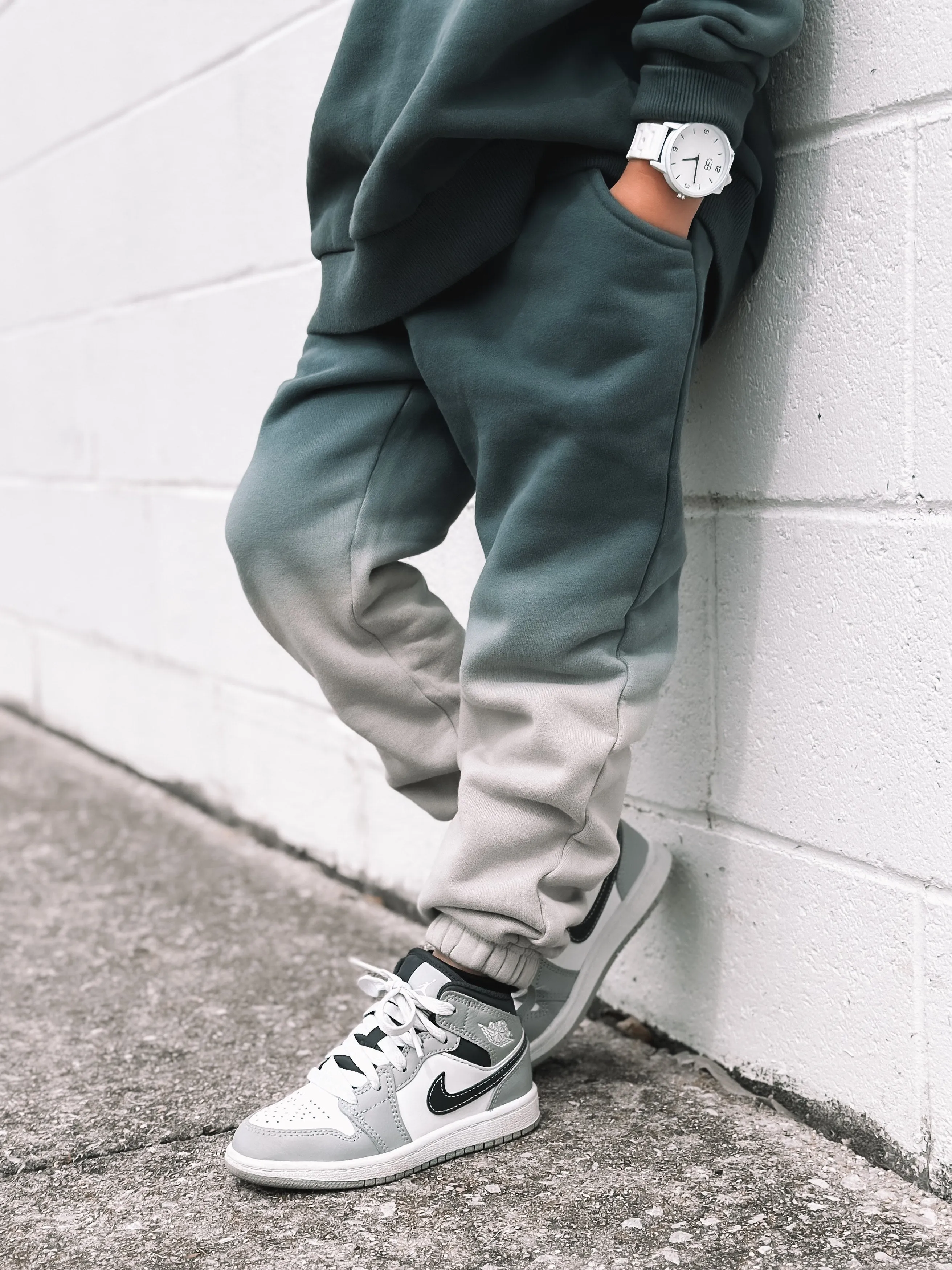 Ombre Elevated Sweatpant - Night Fall Close Fit