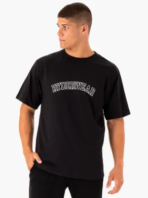 Oversized T-Shirt - Black casual fit