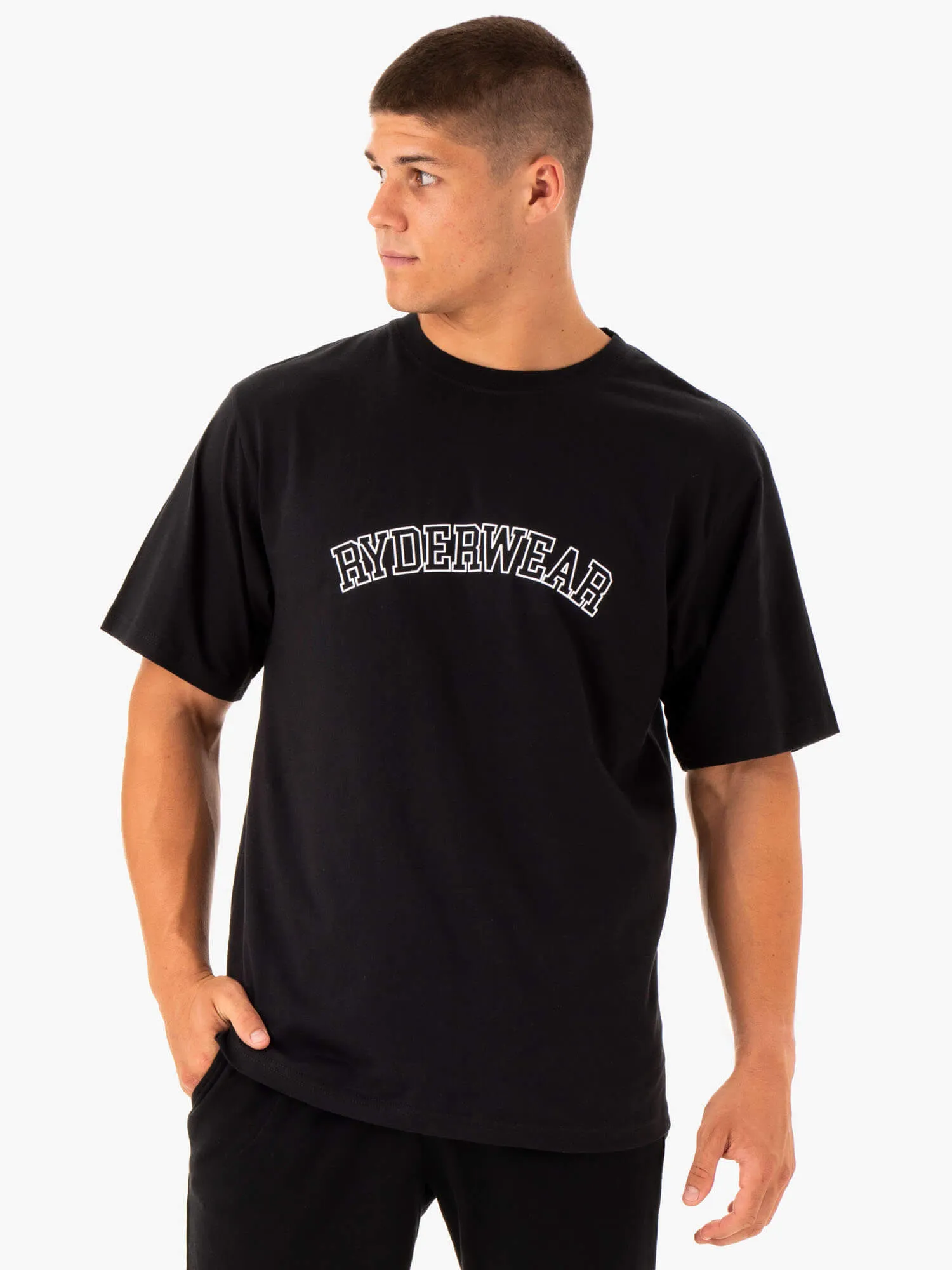 Oversized T-Shirt - Black casual fit