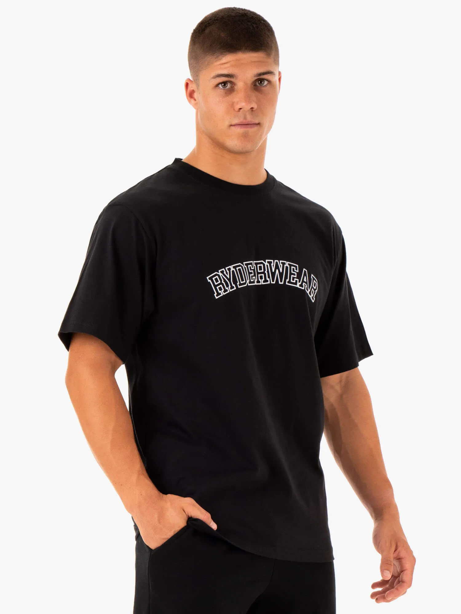 Oversized T-Shirt - Black casual fit