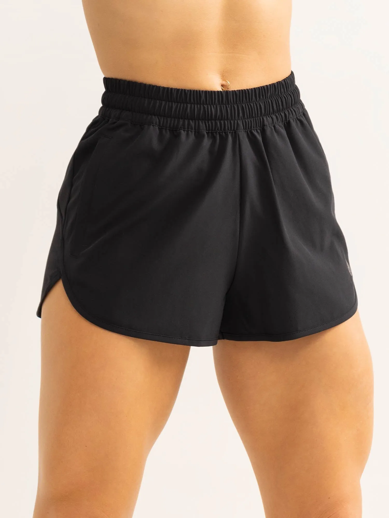 Persist Training Shorts - Black winter layers