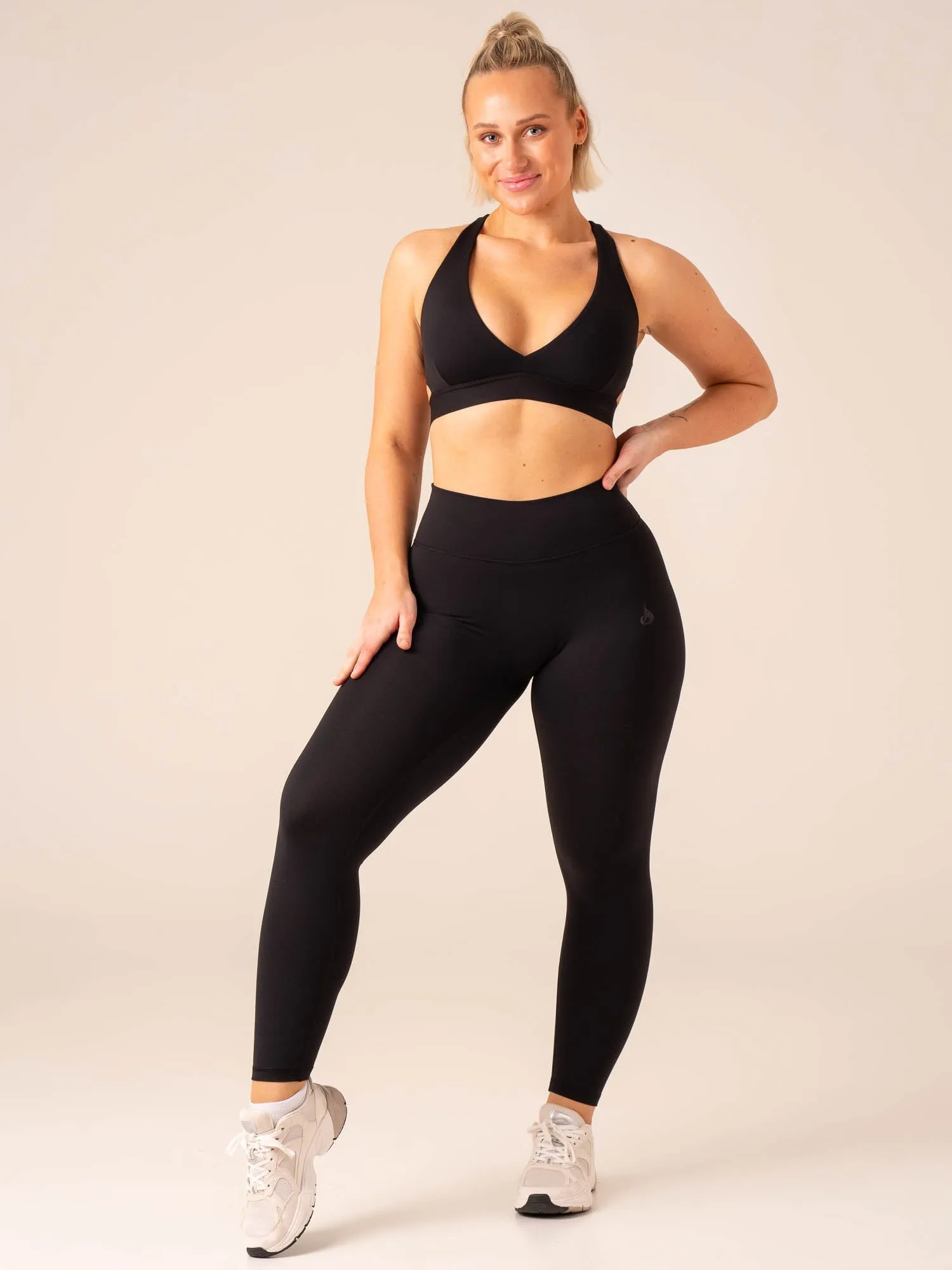 Prime Sports Bra - Black layering piece