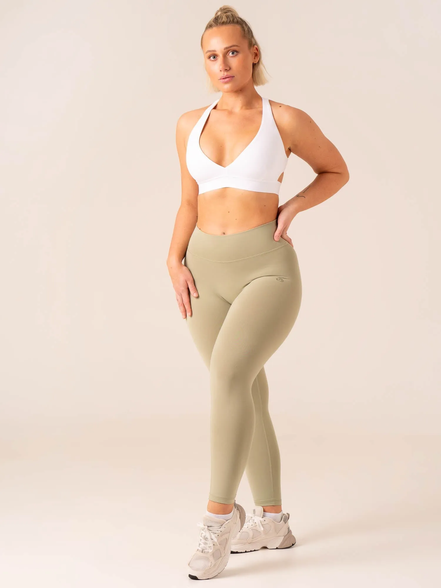 Prime Sports Bra - White Pressure Support