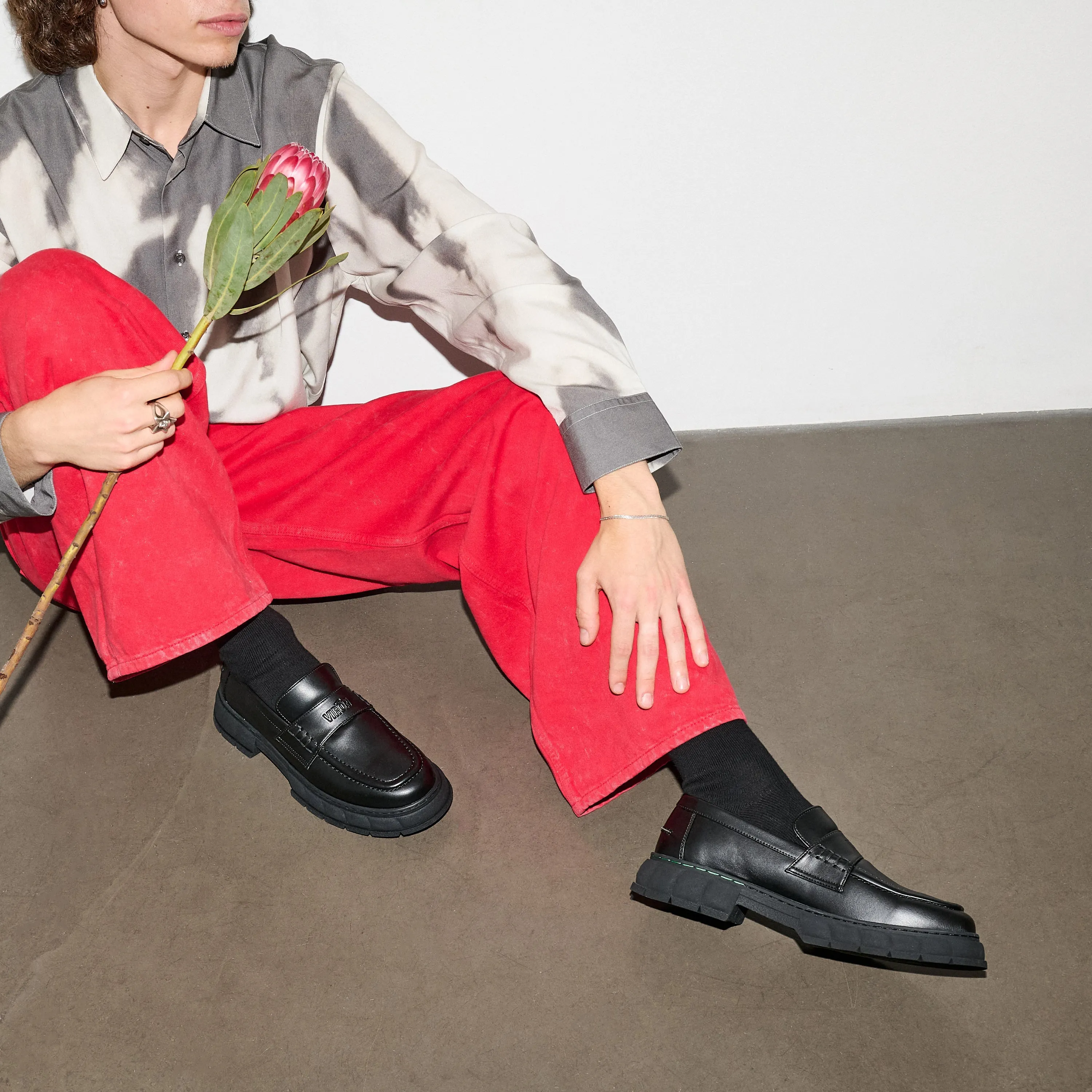 Progress Loafer in Black Apple Leather from Virn activity fit