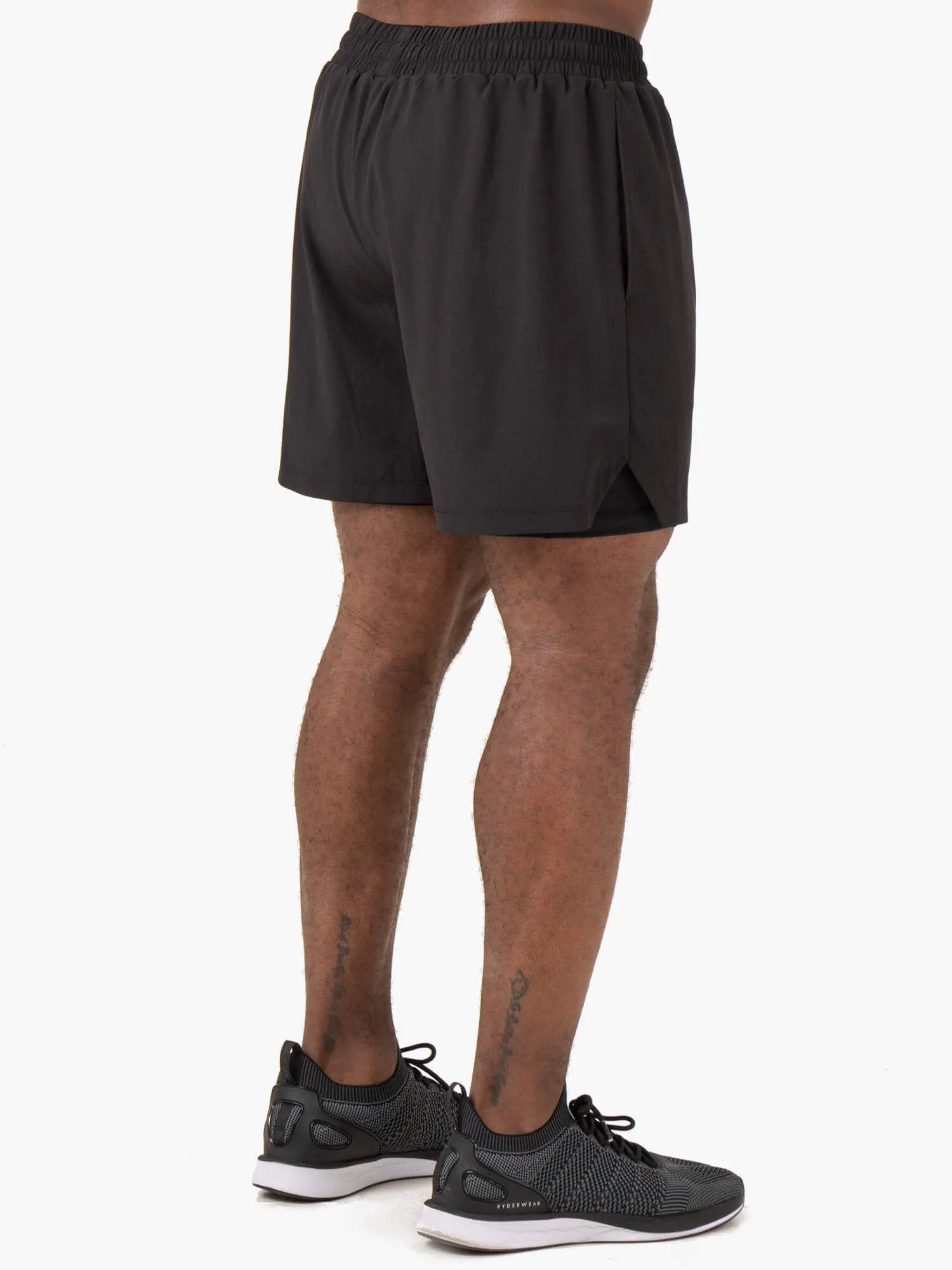 Pursuit 2 In 1 Training Shorts - Black sweat absorption