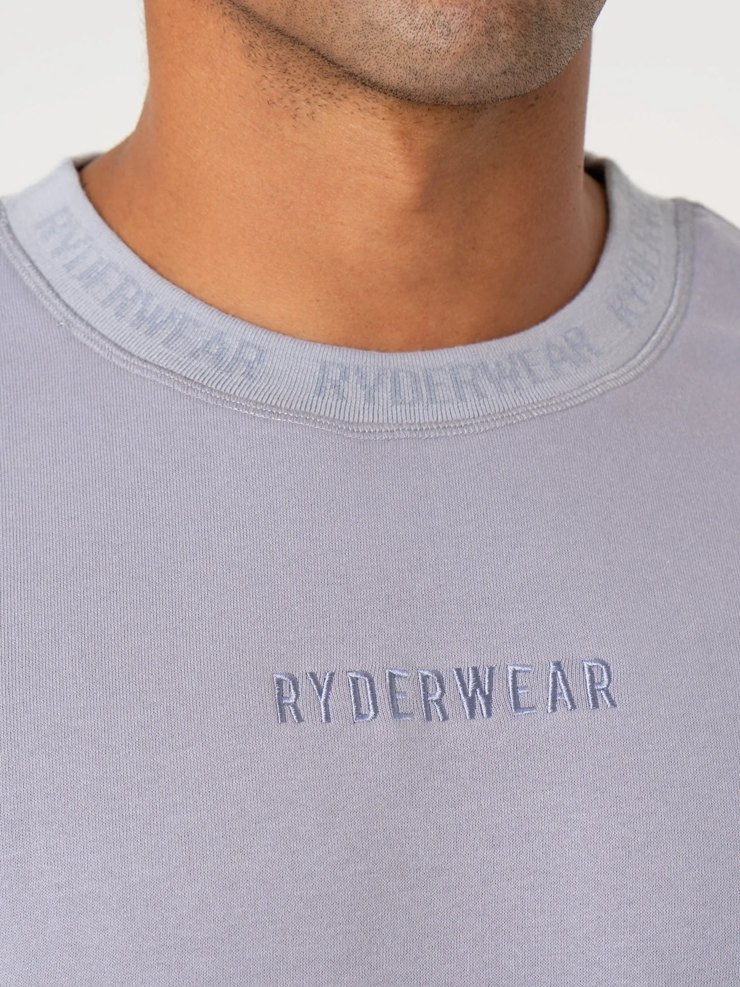 Pursuit Fleece T-Shirt - Lavender urban chic