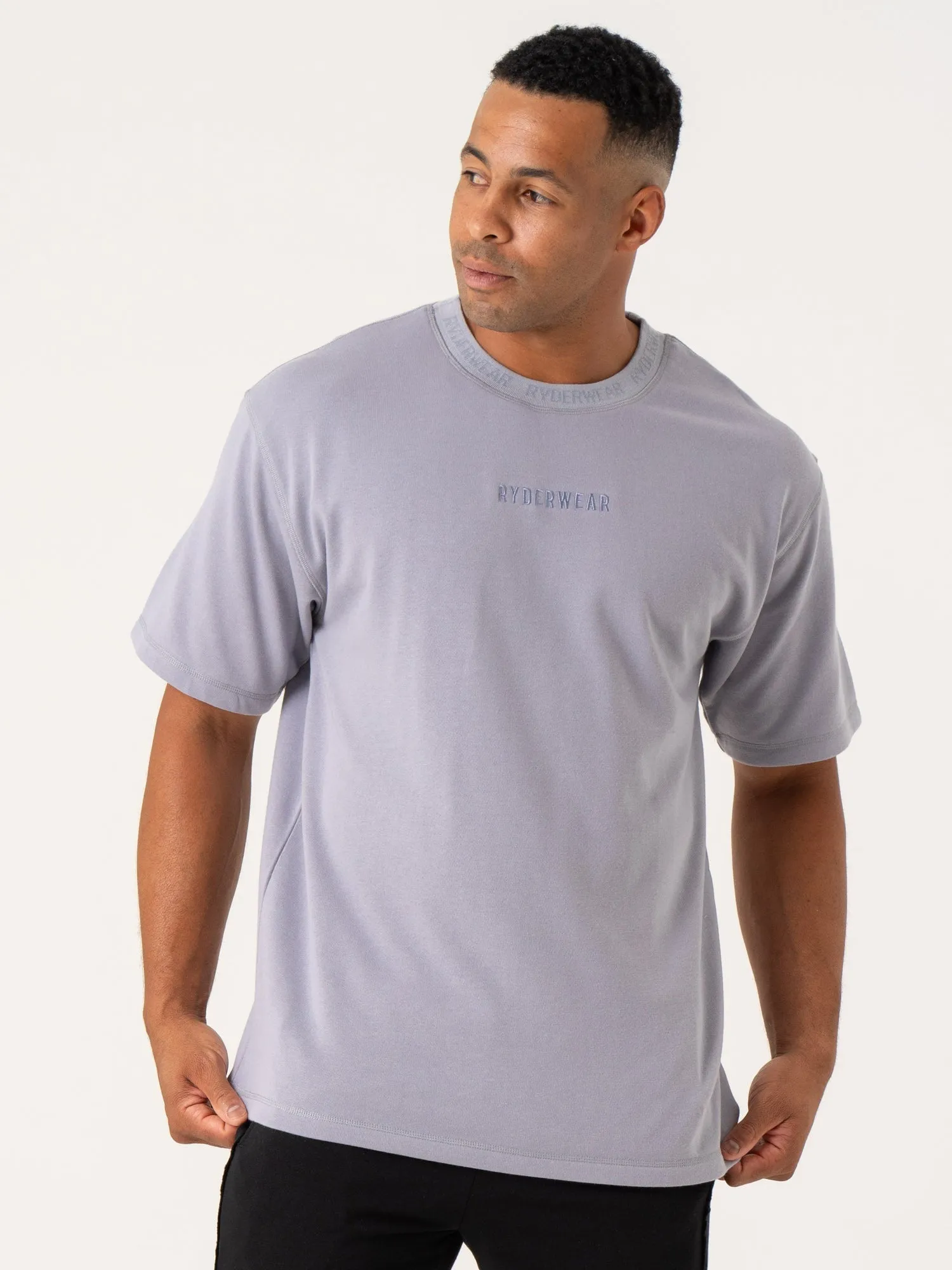 Pursuit Fleece T-Shirt - Lavender lightweight fabric