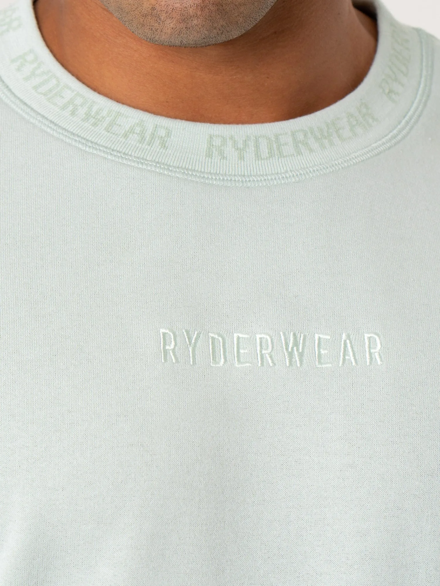Pursuit Fleece T-Shirt - Spearmint comfy fit