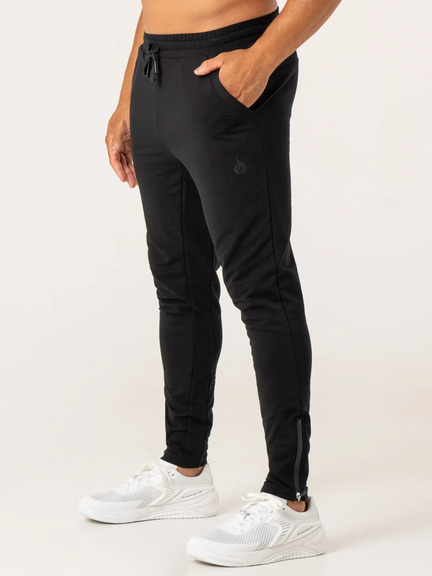 Pursuit Gym Track Pants - Black Running Light
